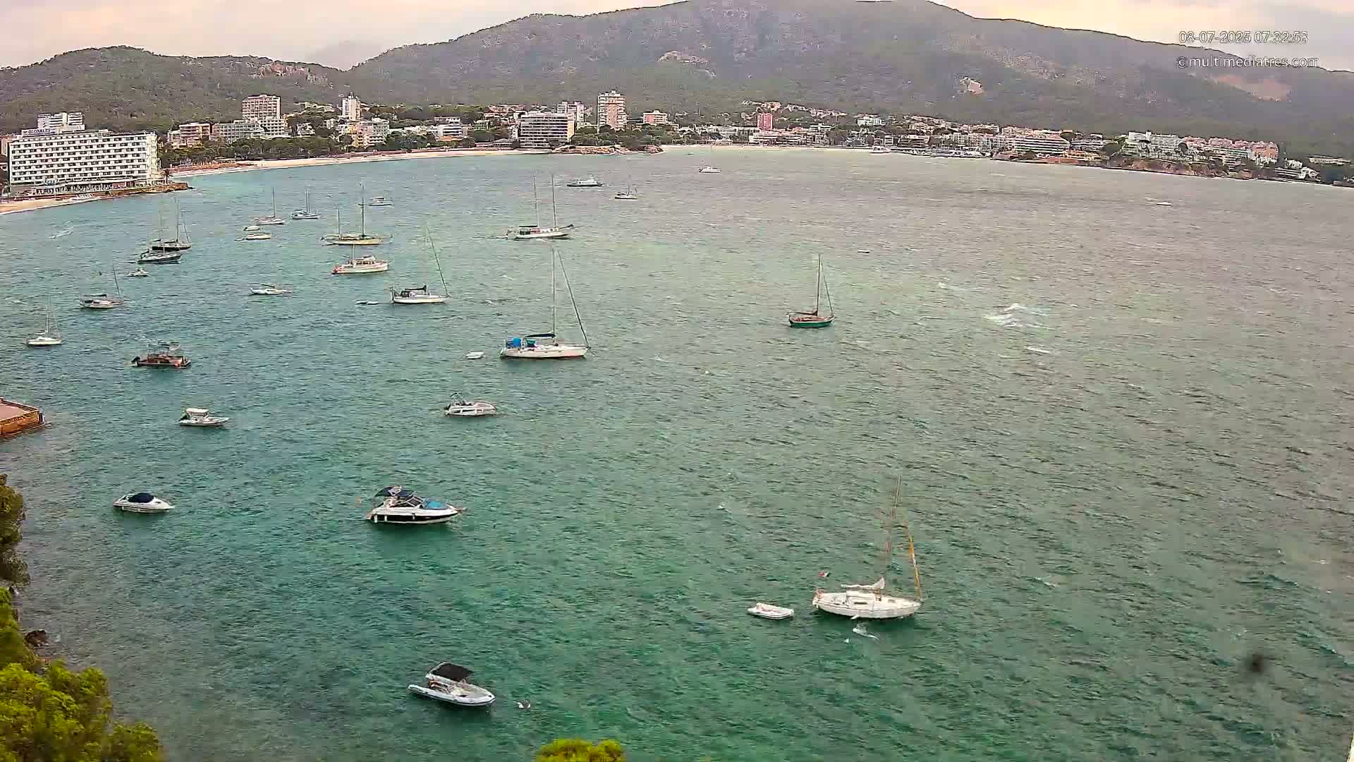 Mallorca, Magaluf - Palmanova Son Maties Beach Live Cam - Balearic Islands, Spain