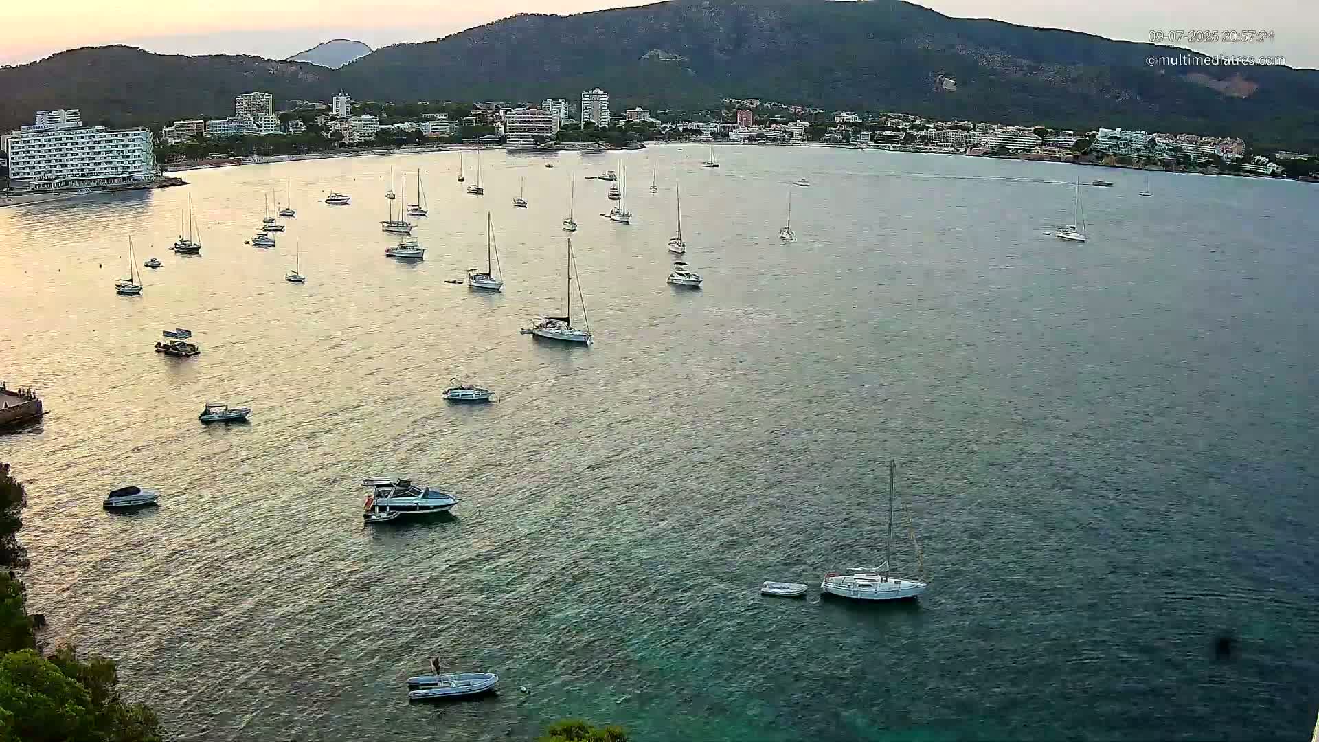 Mallorca, Magaluf - Palmanova Son Maties Beach Live Cam - Balearic Islands, Spain