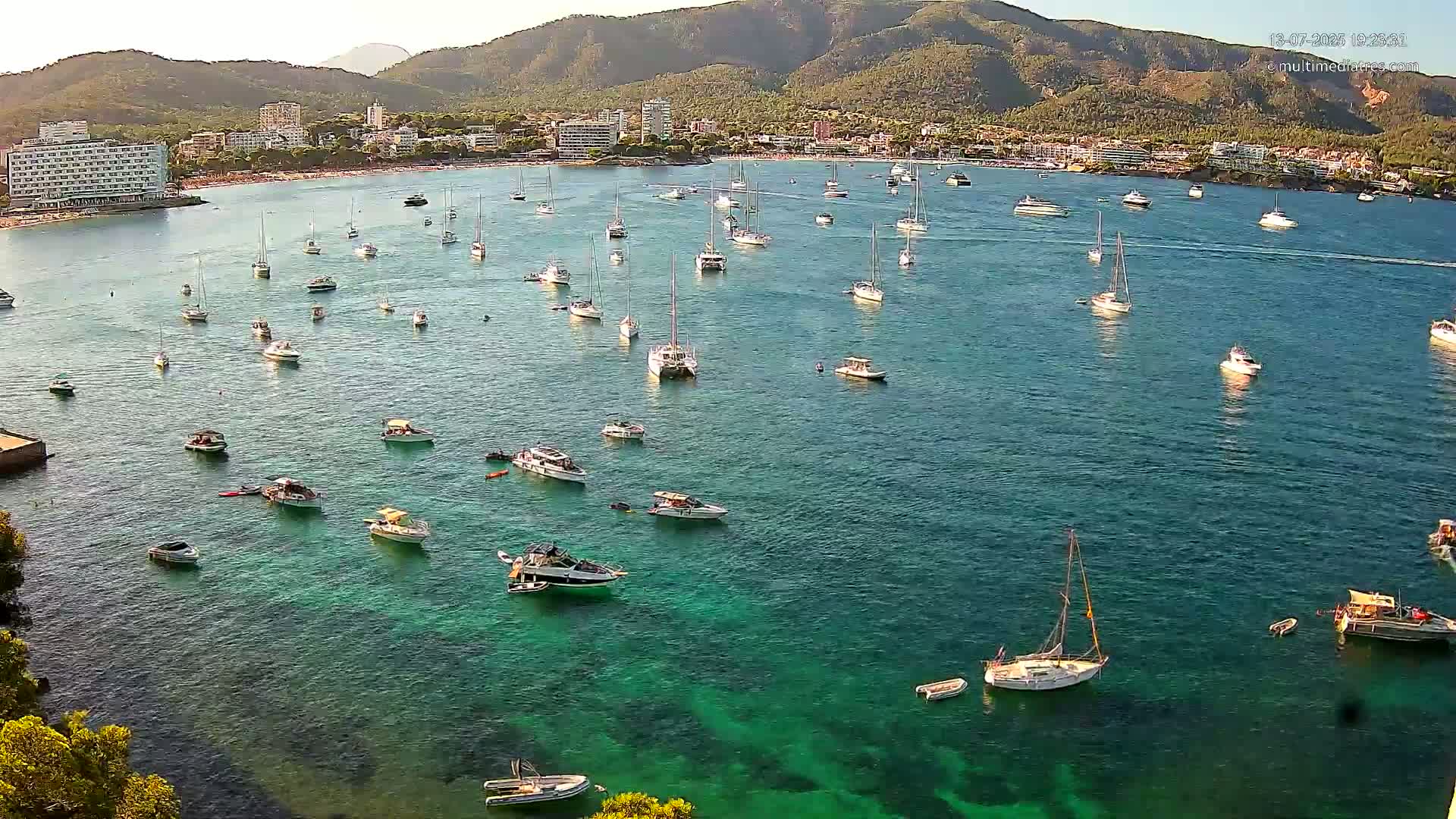 Mallorca, Magaluf - Palmanova Son Maties Beach Live Cam - Balearic Islands, Spain