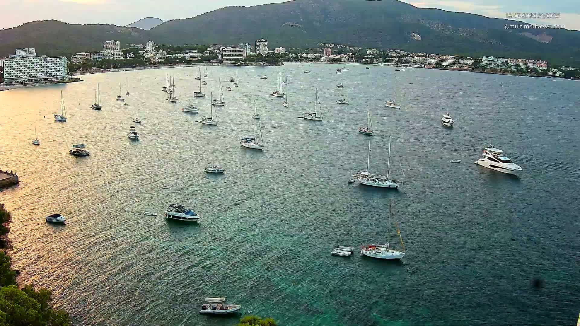 Mallorca, Magaluf - Palmanova Son Maties Beach Live Cam - Balearic Islands, Spain
