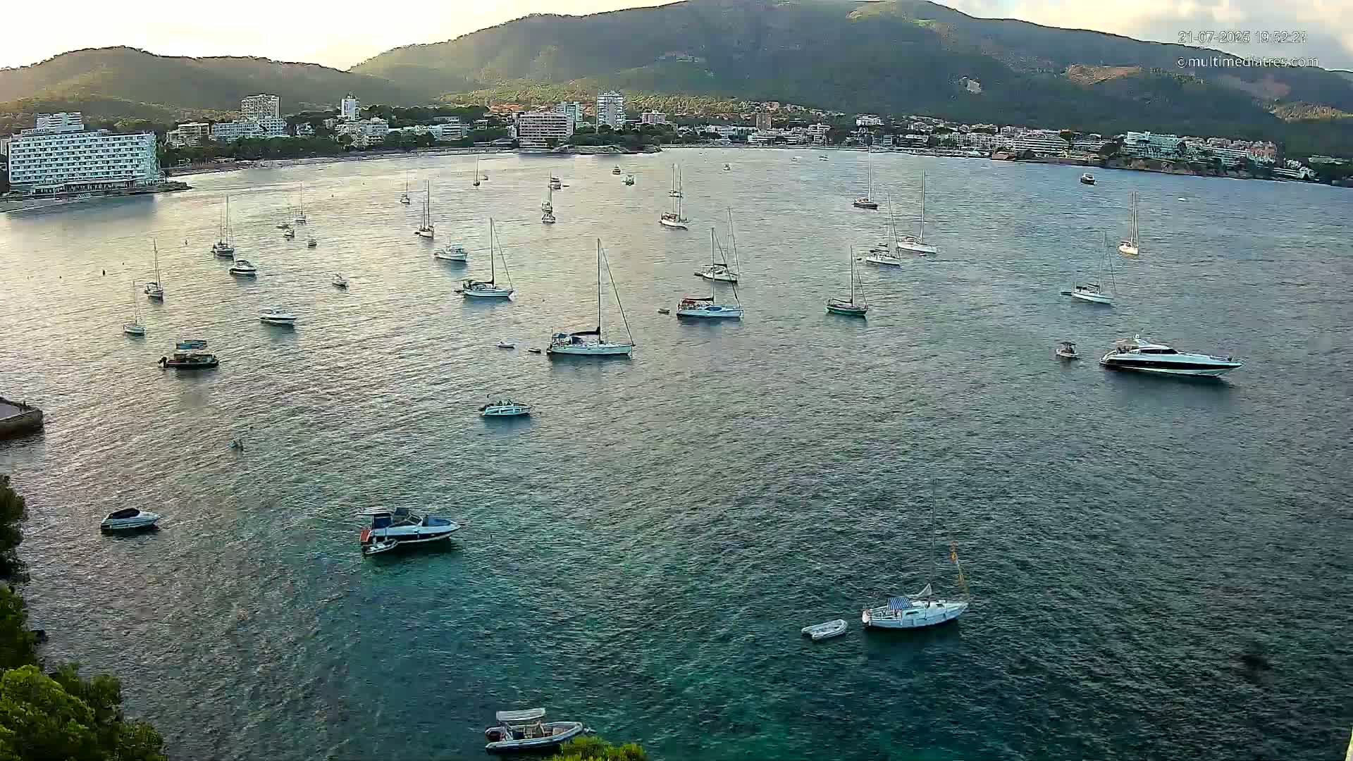 Mallorca, Magaluf - Palmanova Son Maties Beach Live Cam - Balearic Islands, Spain