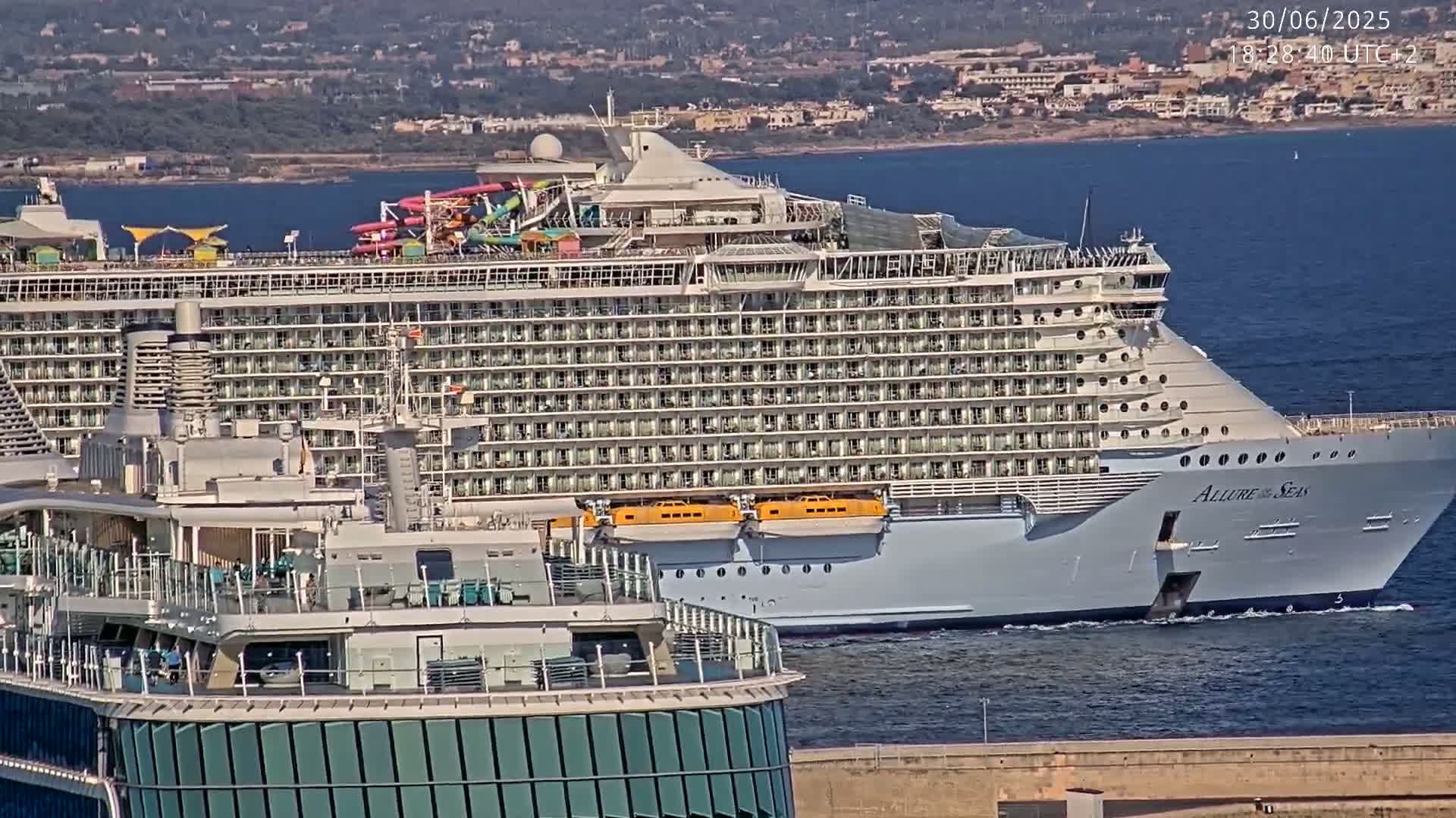 Palma de Mallorca City & Harbor Live Cam - Palma de mallorca, Balearic Islands, Spain