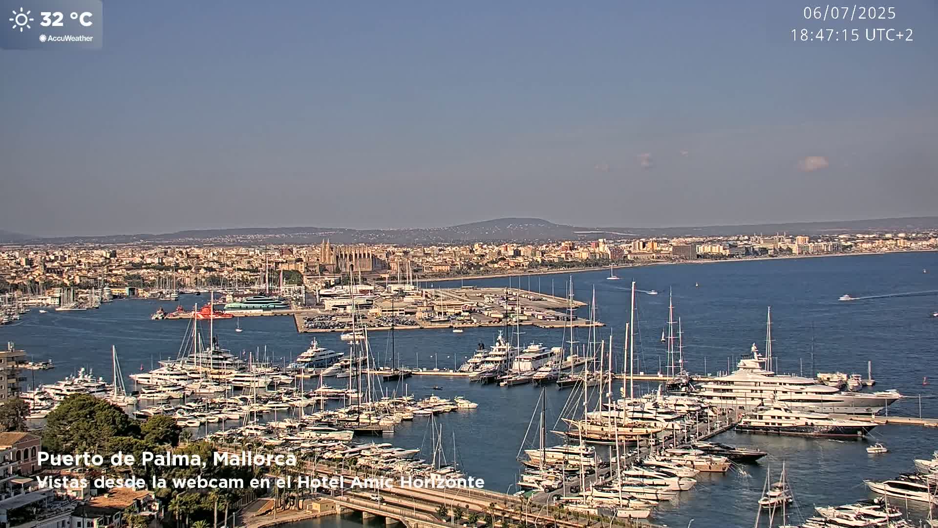 Palma de Mallorca City & Harbor Live Cam - Palma de mallorca, Balearic Islands, Spain