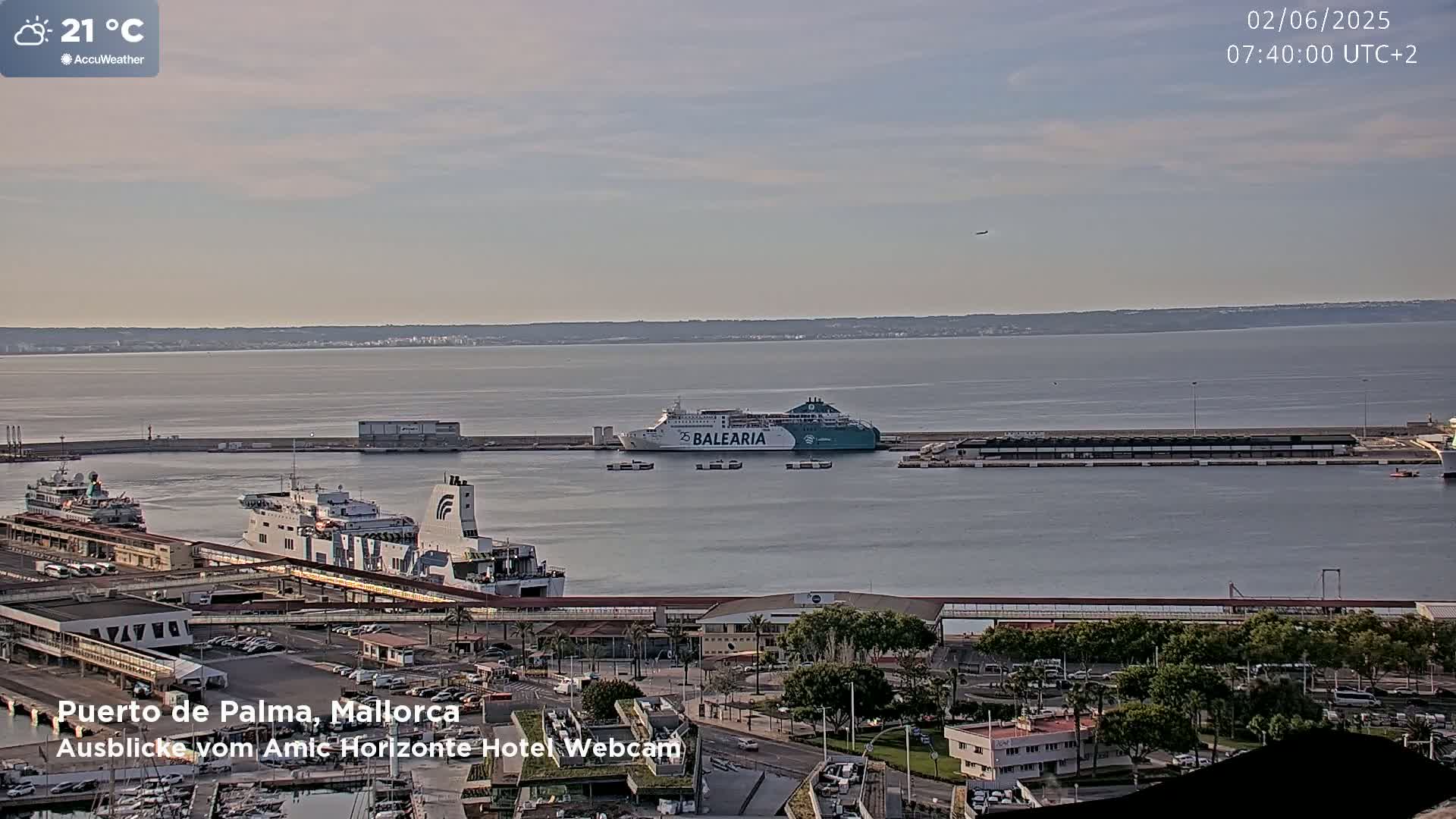 Las Palmas de Gran Canaria City & Port Live Cam - Canary Islands, Spain