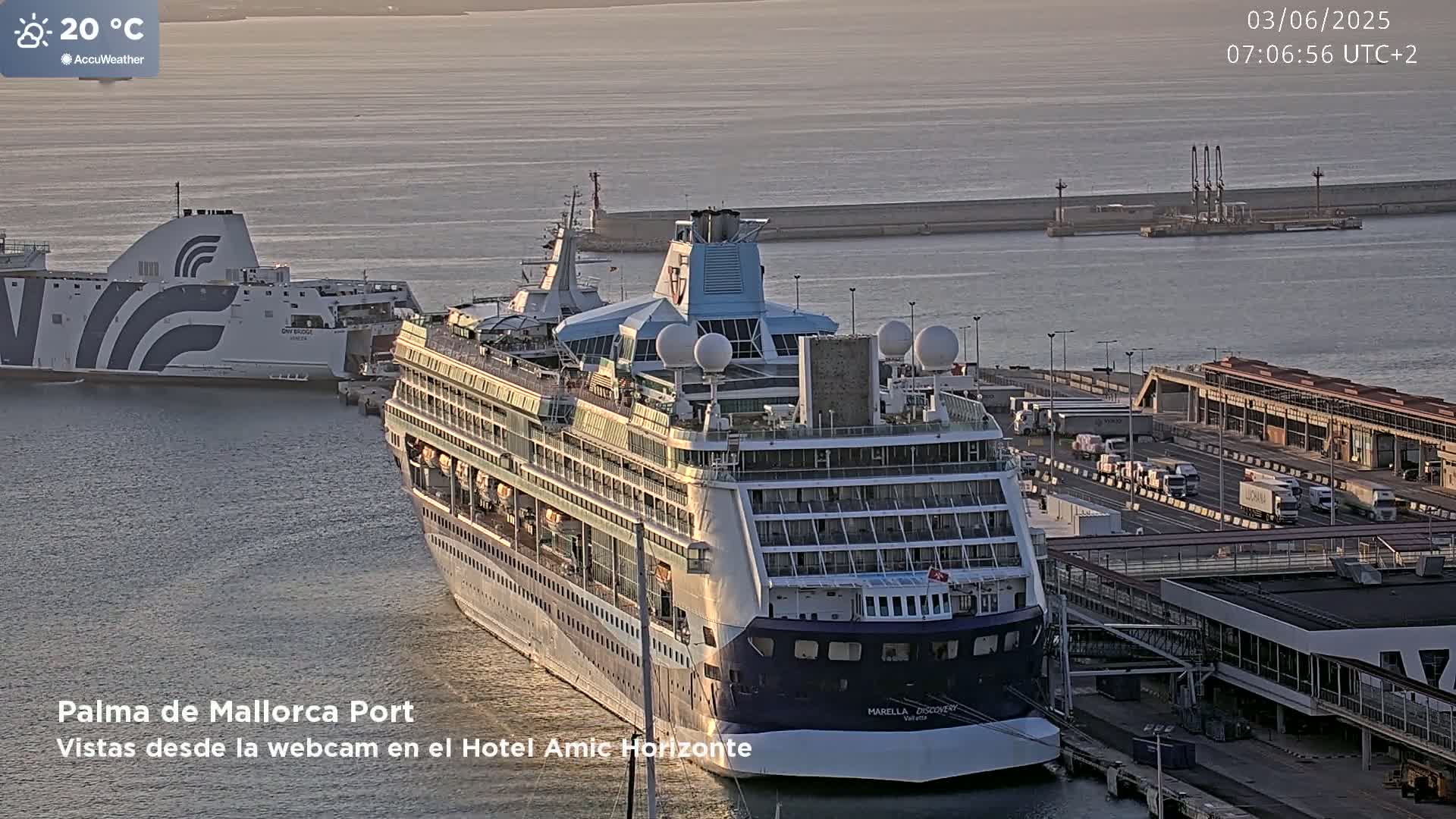 Las Palmas de Gran Canaria City & Port Live Cam - Canary Islands, Spain