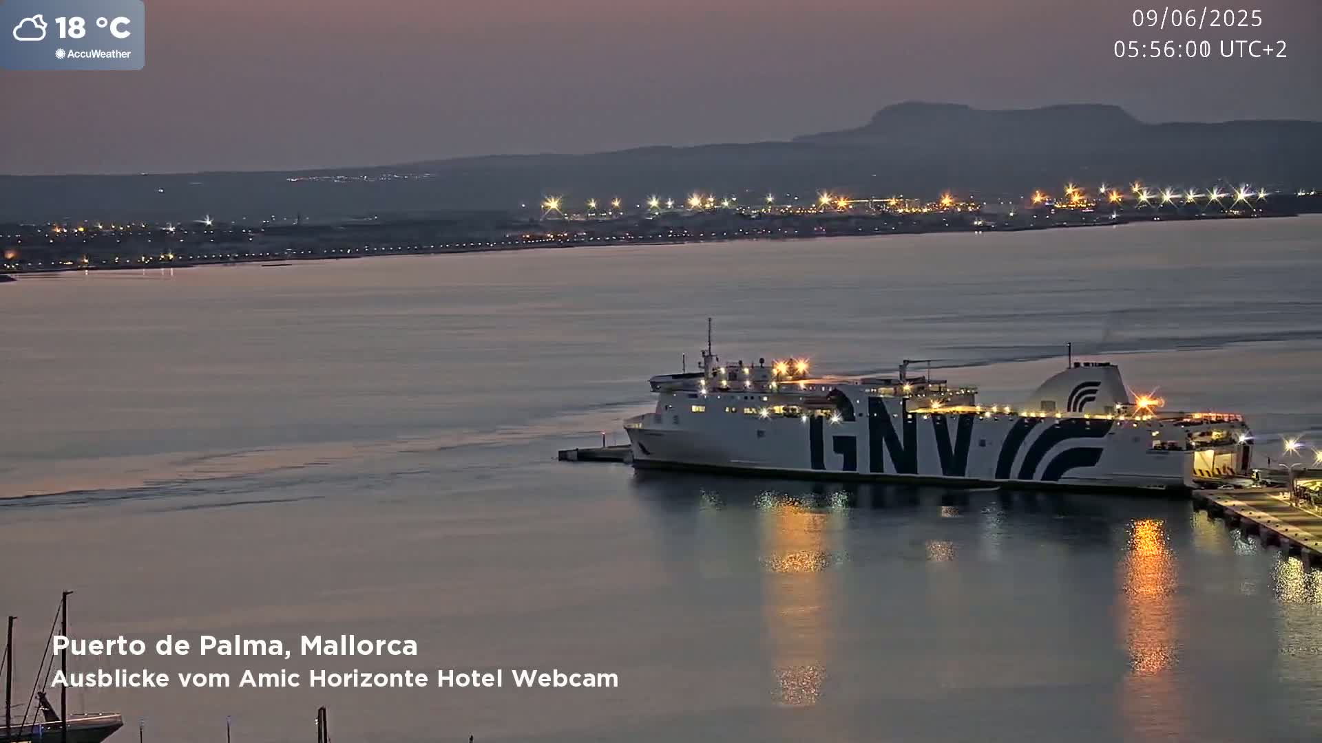 Las Palmas de Gran Canaria City & Port Live Cam - Canary Islands, Spain