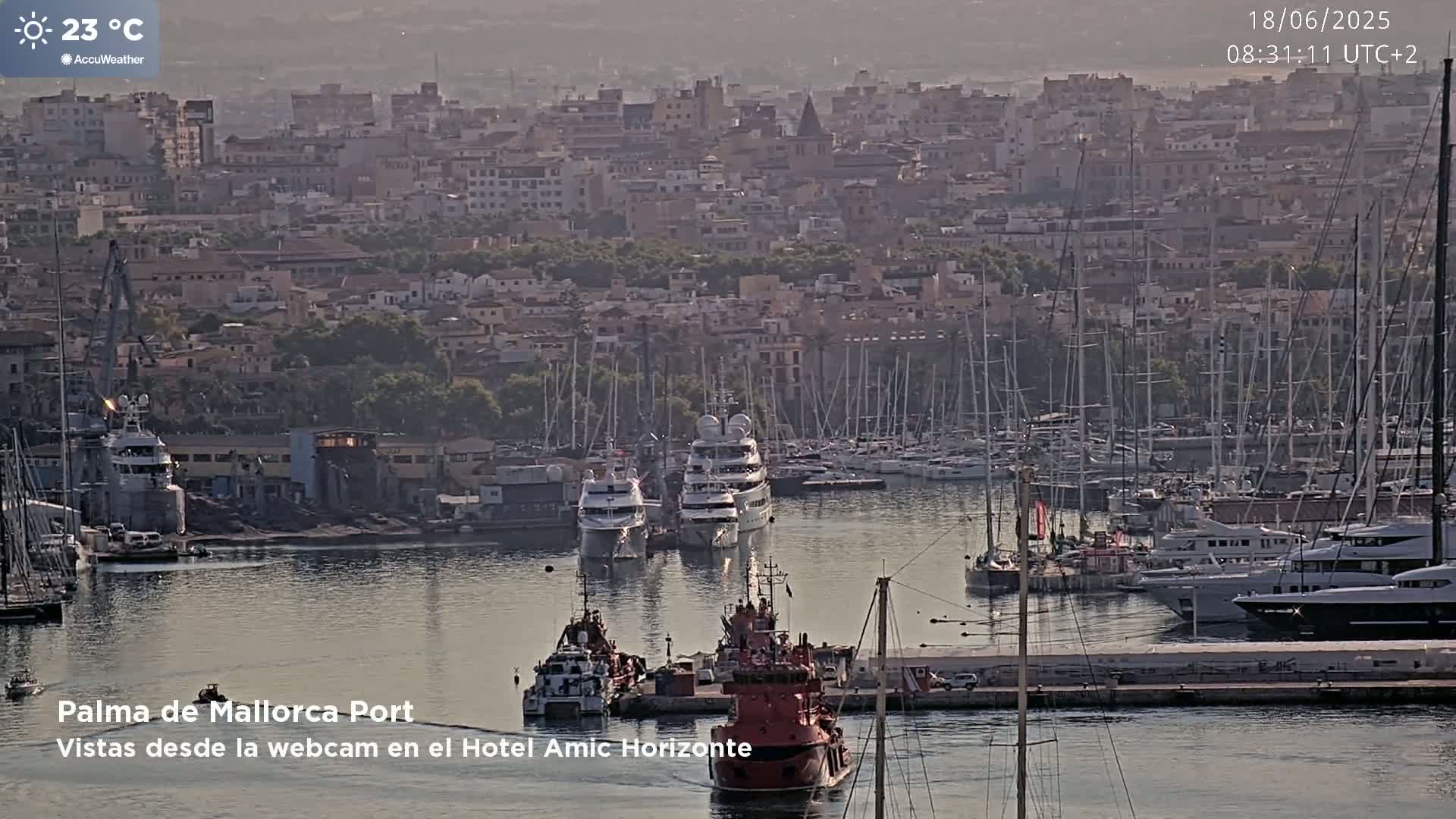 Las Palmas de Gran Canaria City & Port Live Cam - Canary Islands, Spain