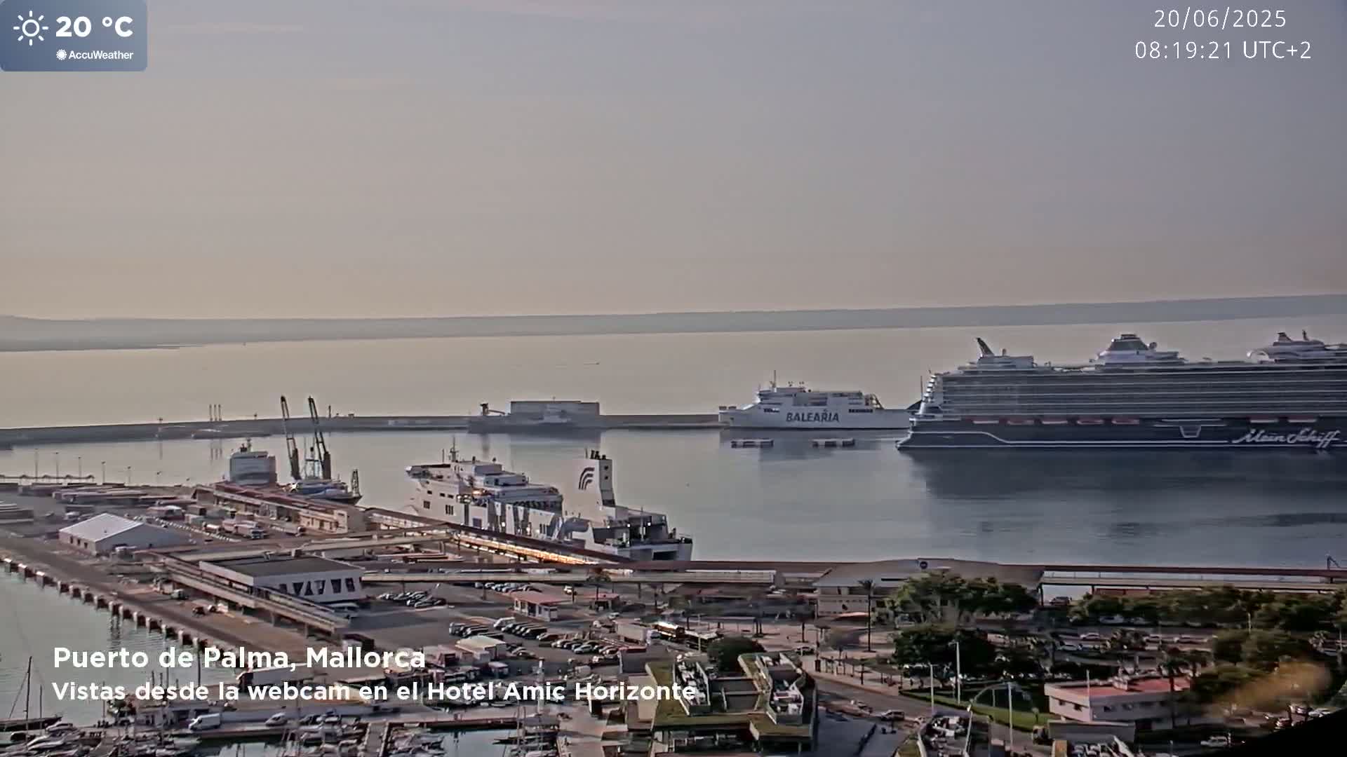 Las Palmas de Gran Canaria City & Port Live Cam - Canary Islands, Spain