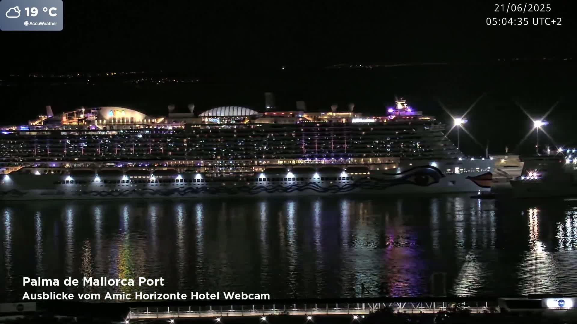 Las Palmas de Gran Canaria City & Port Live Cam - Canary Islands, Spain