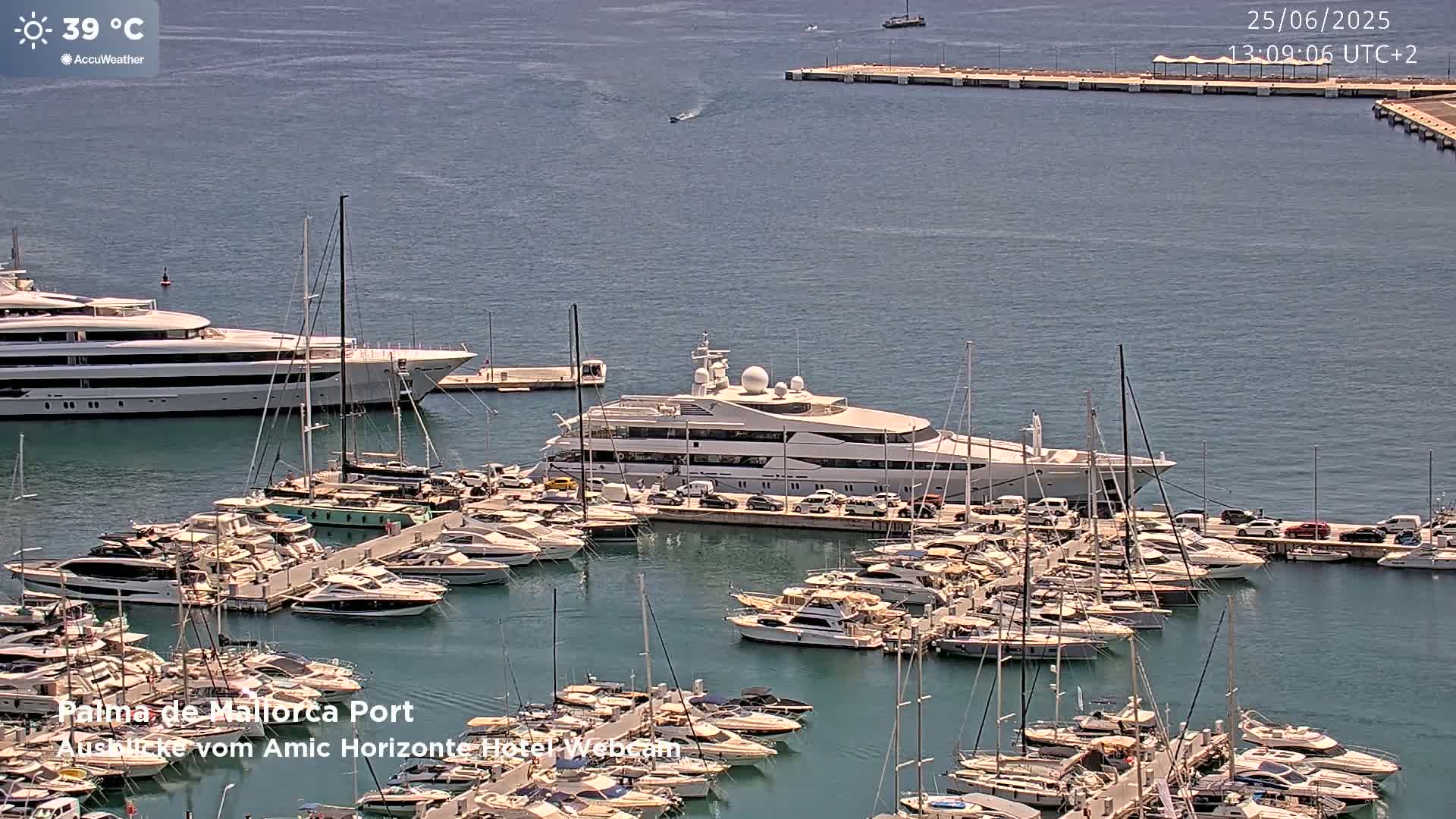 Las Palmas de Gran Canaria City & Port Live Cam - Canary Islands, Spain