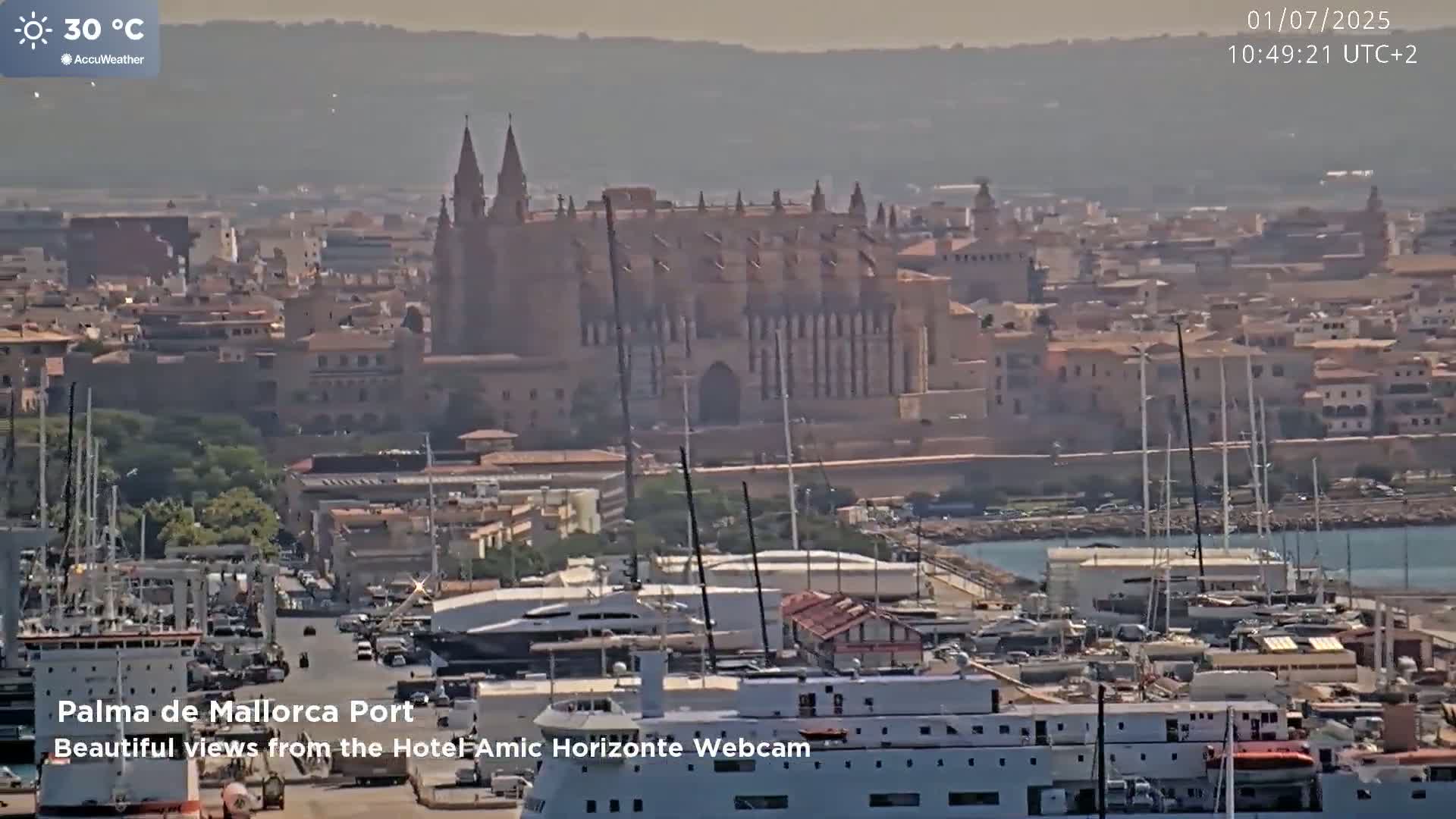 Las Palmas de Gran Canaria City & Port Live Cam - Canary Islands, Spain