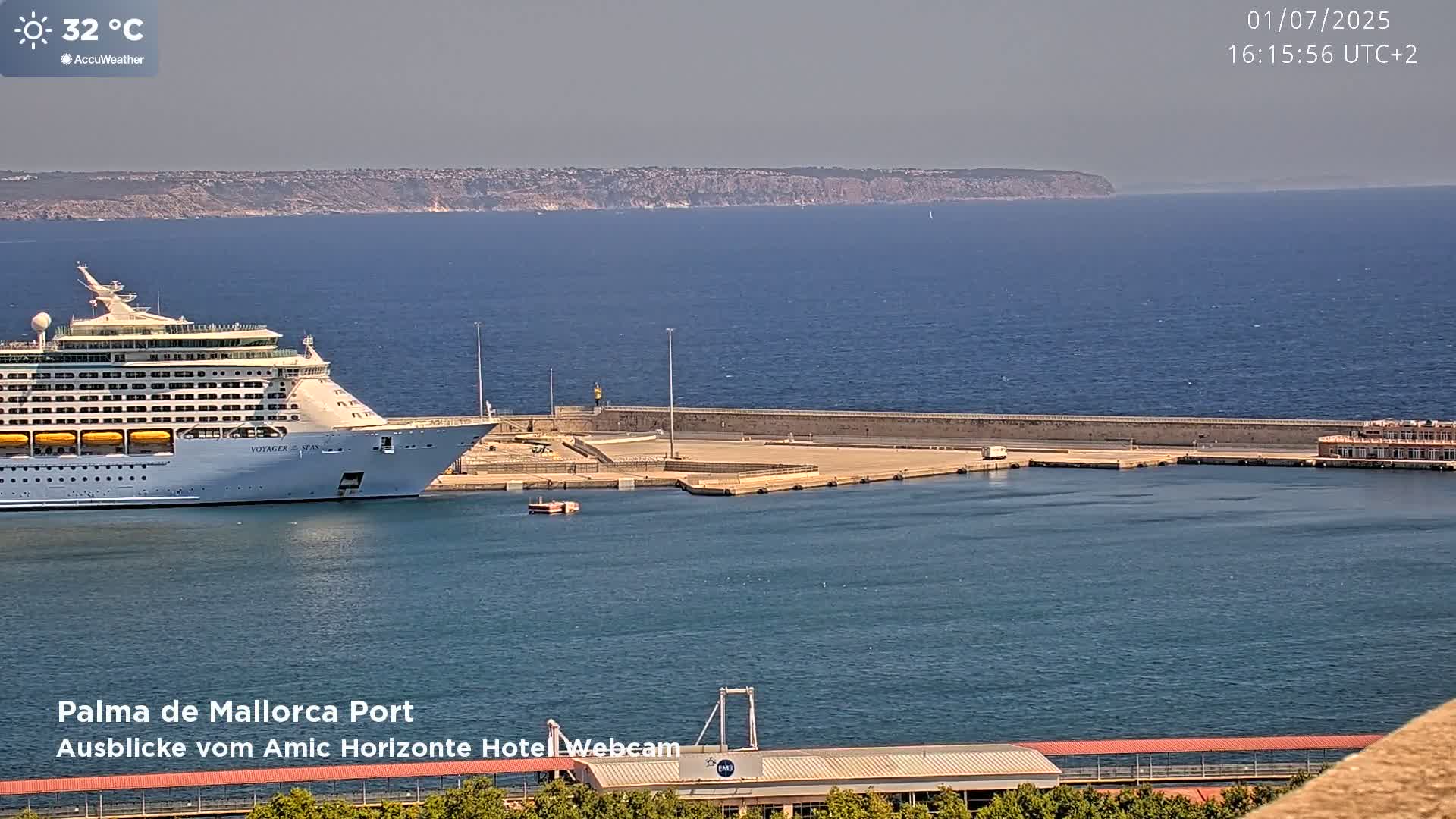 Las Palmas de Gran Canaria City & Port Live Cam - Canary Islands, Spain