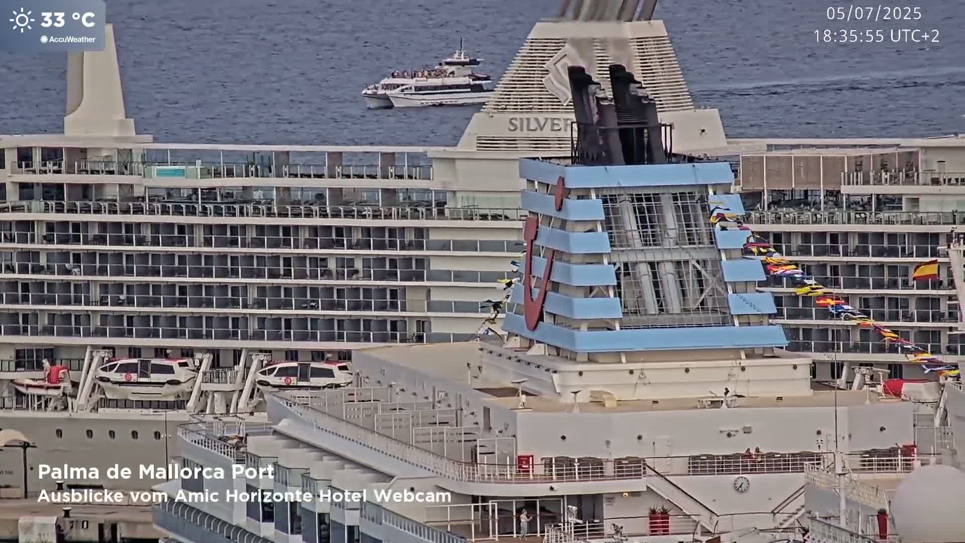 Las Palmas de Gran Canaria City & Port Live Cam - Canary Islands, Spain