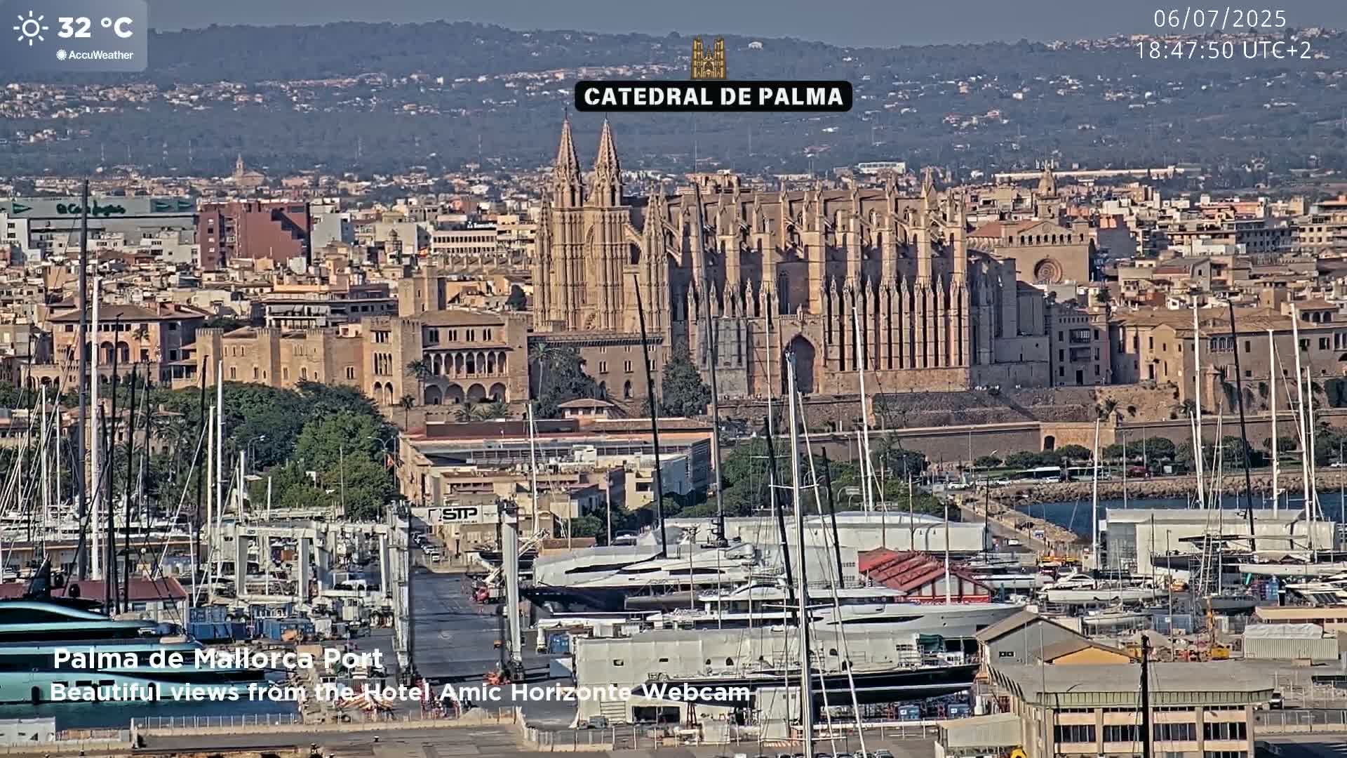Las Palmas de Gran Canaria City & Port Live Cam - Canary Islands, Spain