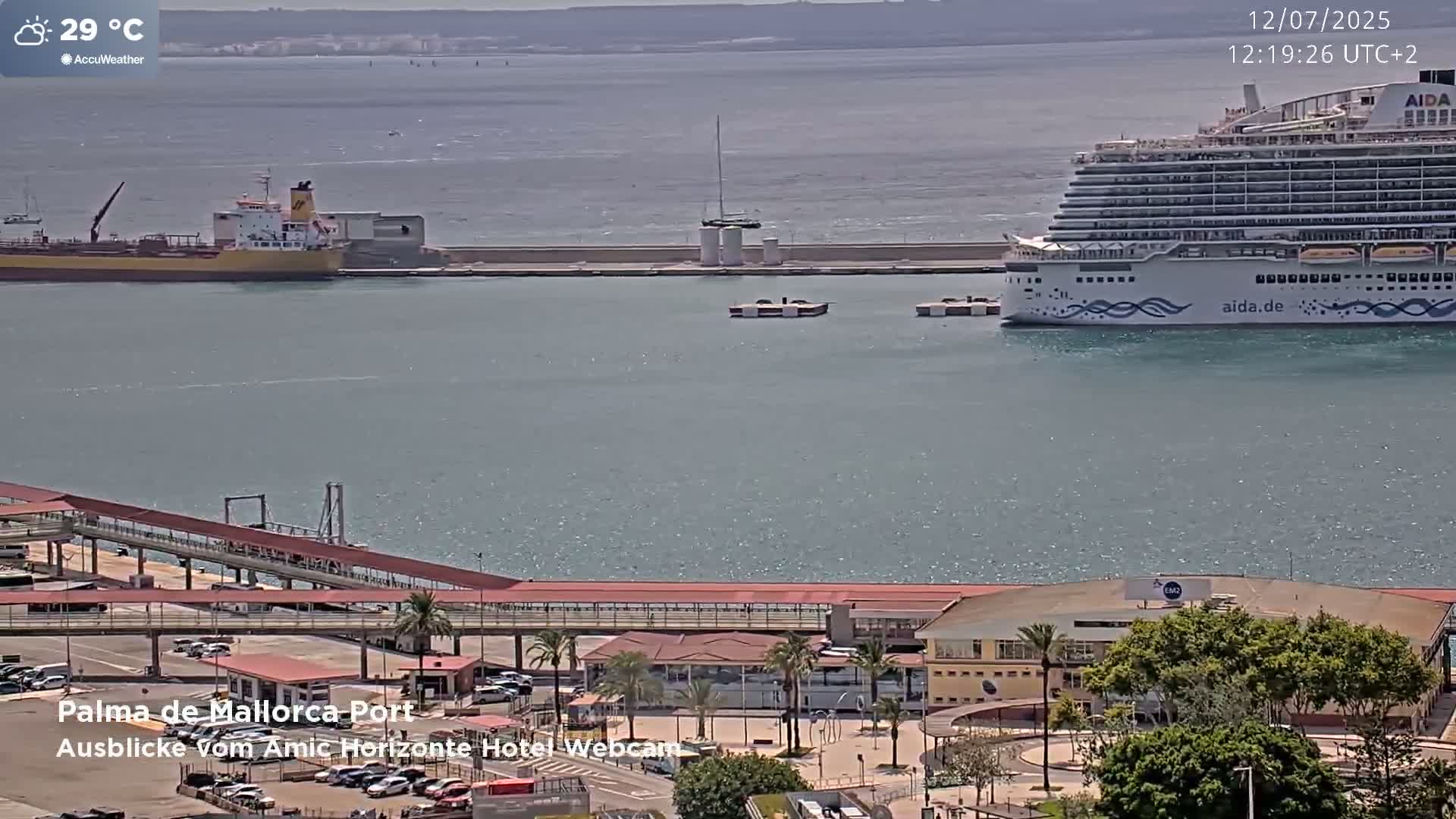 Las Palmas de Gran Canaria City & Port Live Cam - Canary Islands, Spain