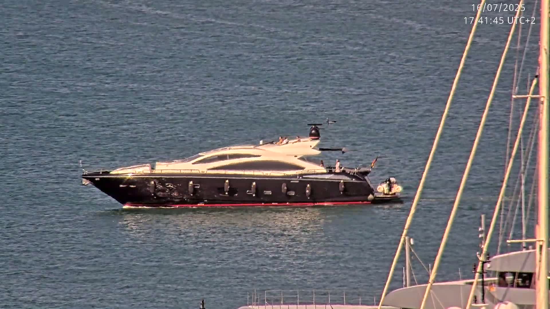 Las Palmas de Gran Canaria City & Port Live Cam - Canary Islands, Spain