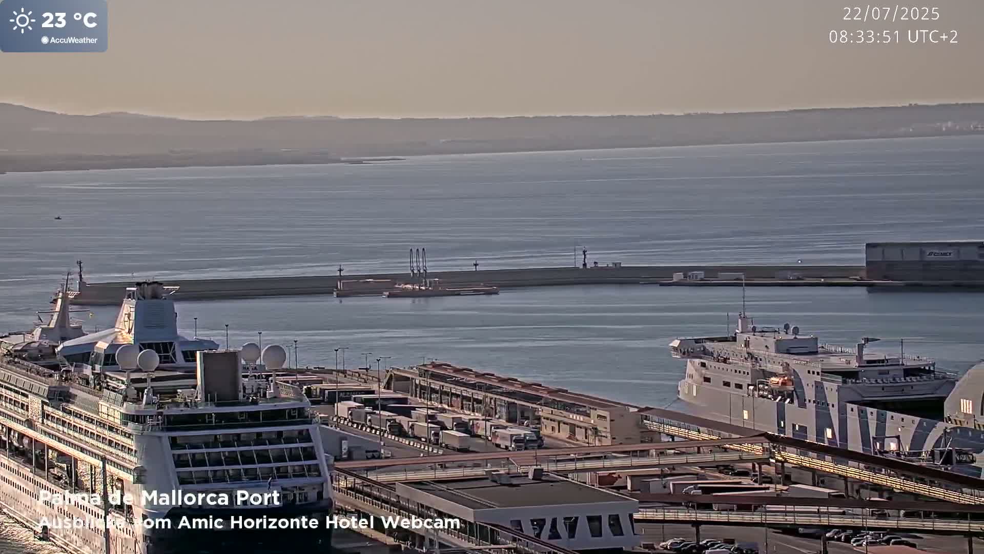 Las Palmas de Gran Canaria City & Port Live Cam - Canary Islands, Spain
