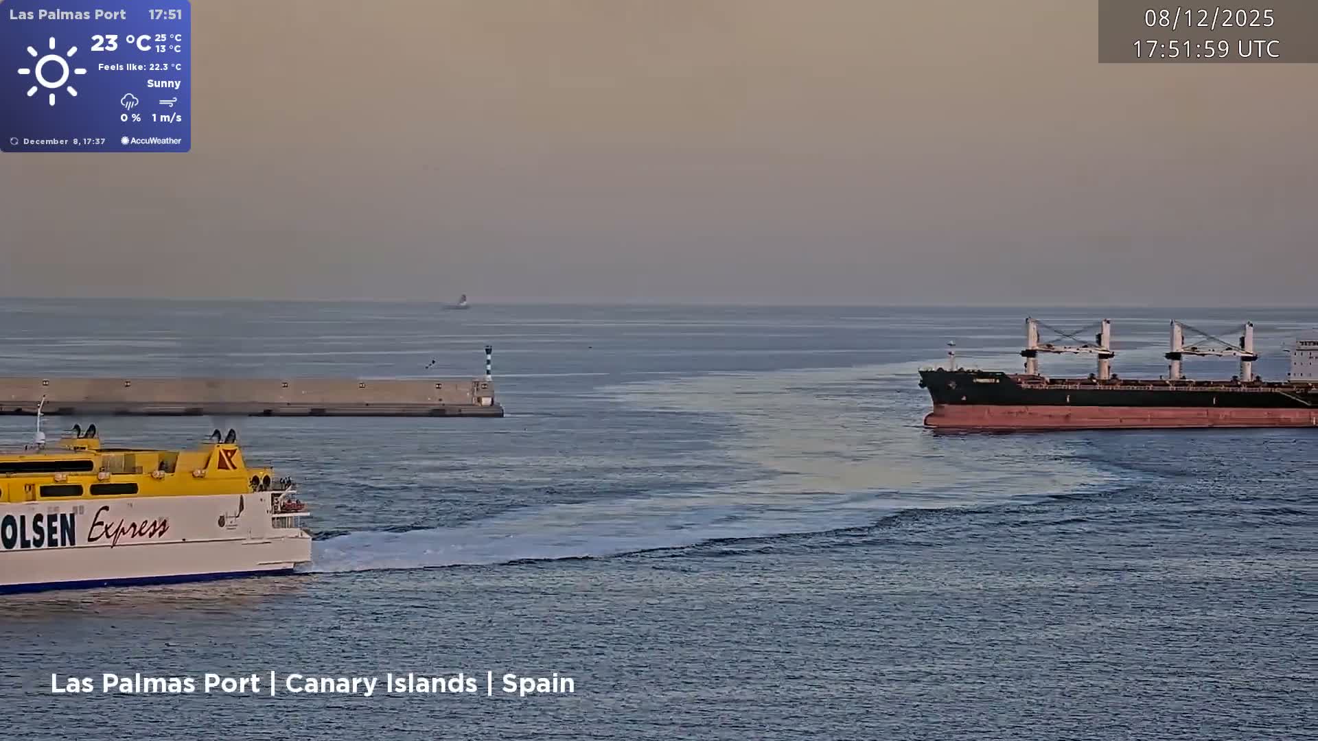 Las Palmas de Gran Canaria City & Port Live Cam - Las Palmas de Gran Canaria, Gran Canaria, Canary Islands (Canarias), Spain