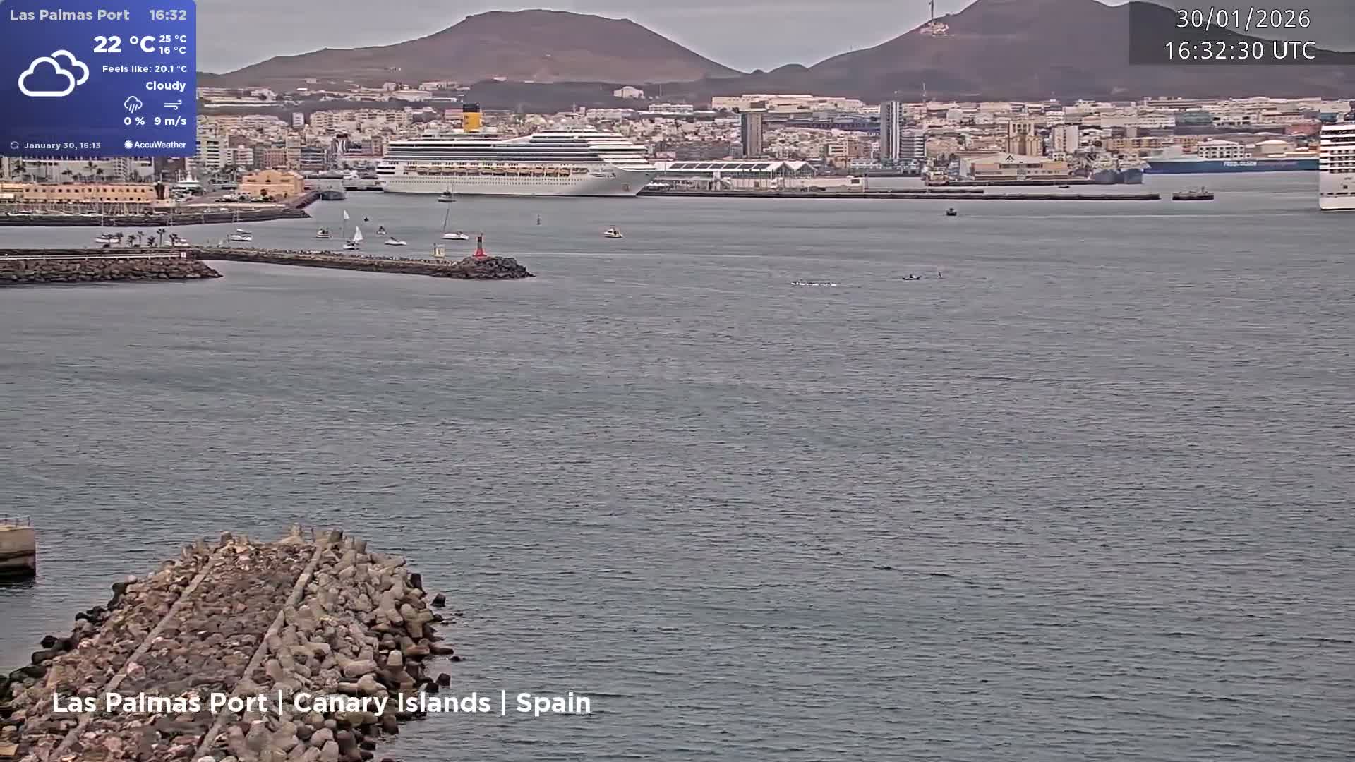 Las Palmas de Gran Canaria City & Port Live Cam - Las Palmas de Gran Canaria, Gran Canaria, Canary Islands (Canarias), Spain