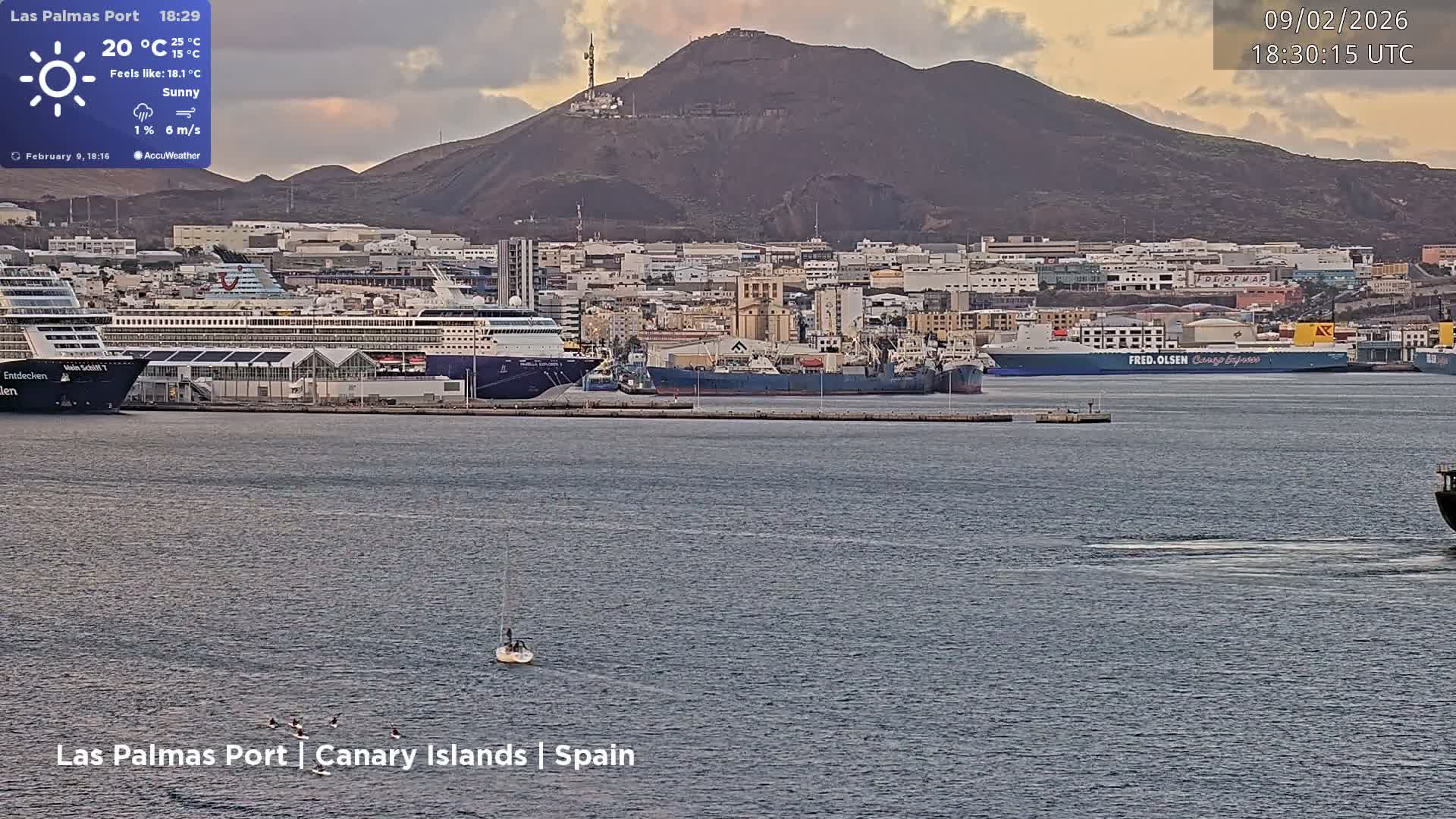 Las Palmas de Gran Canaria City & Port Live Cam - Las Palmas de Gran Canaria, Gran Canaria, Canary Islands (Canarias), Spain