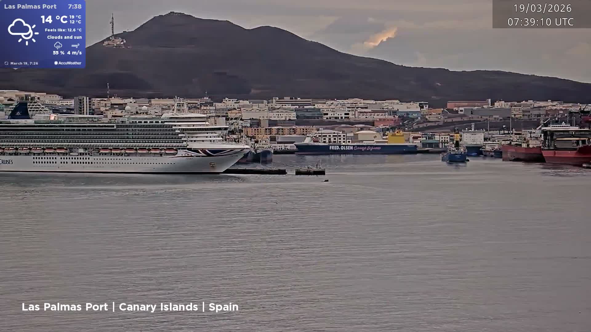 Las Palmas de Gran Canaria City & Port Live Cam - Las Palmas de Gran Canaria, Gran Canaria, Canary Islands (Canarias), Spain
