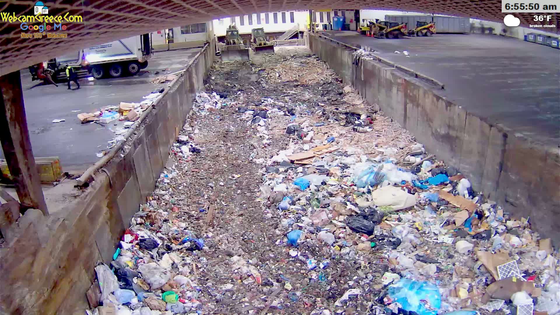McMinville, Garbage Recycle Transfer Station Inner Live Cam- Mcminville, Oregon, USA