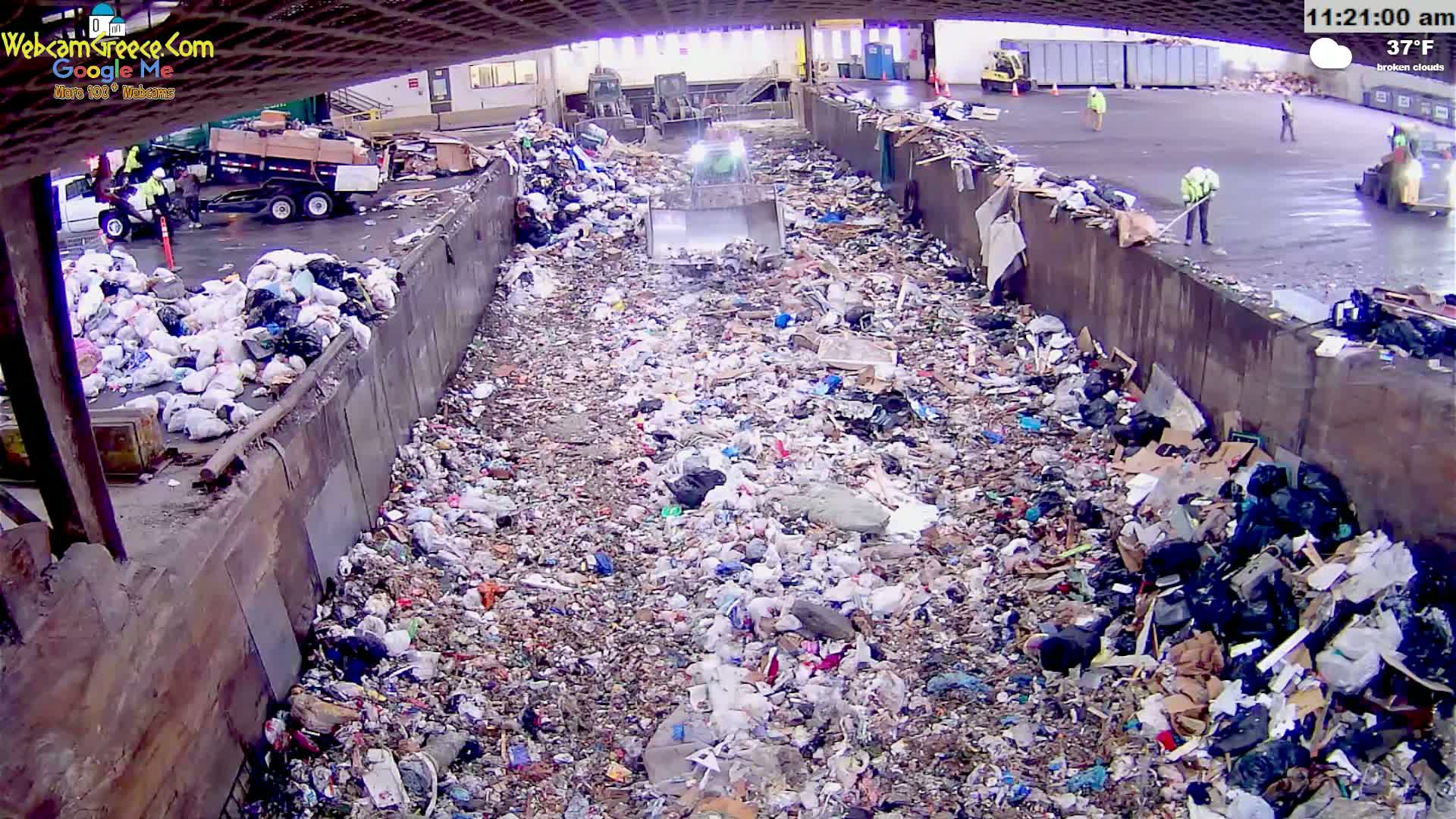McMinville, Garbage Recycle Transfer Station Inner Live Cam- Mcminville, Oregon, USA