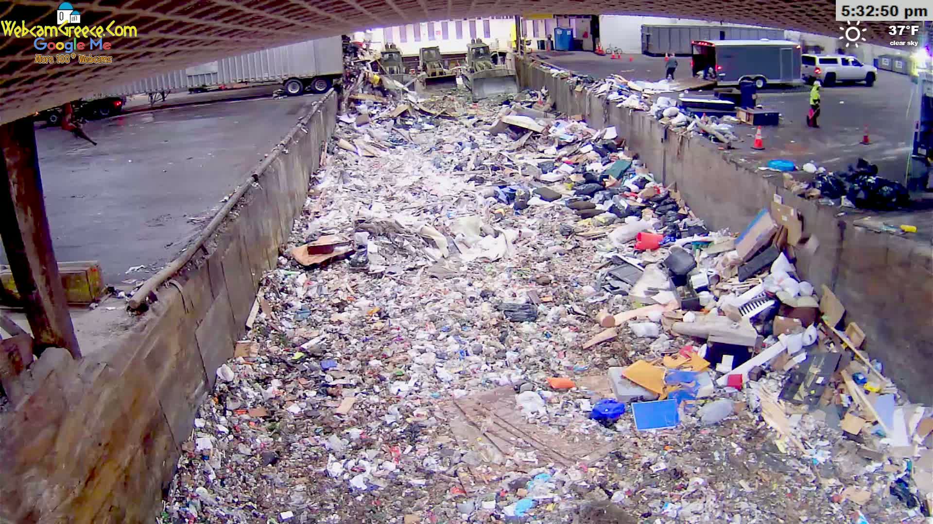 McMinville, Garbage Recycle Transfer Station Inner Live Cam- Mcminville, Oregon, USA