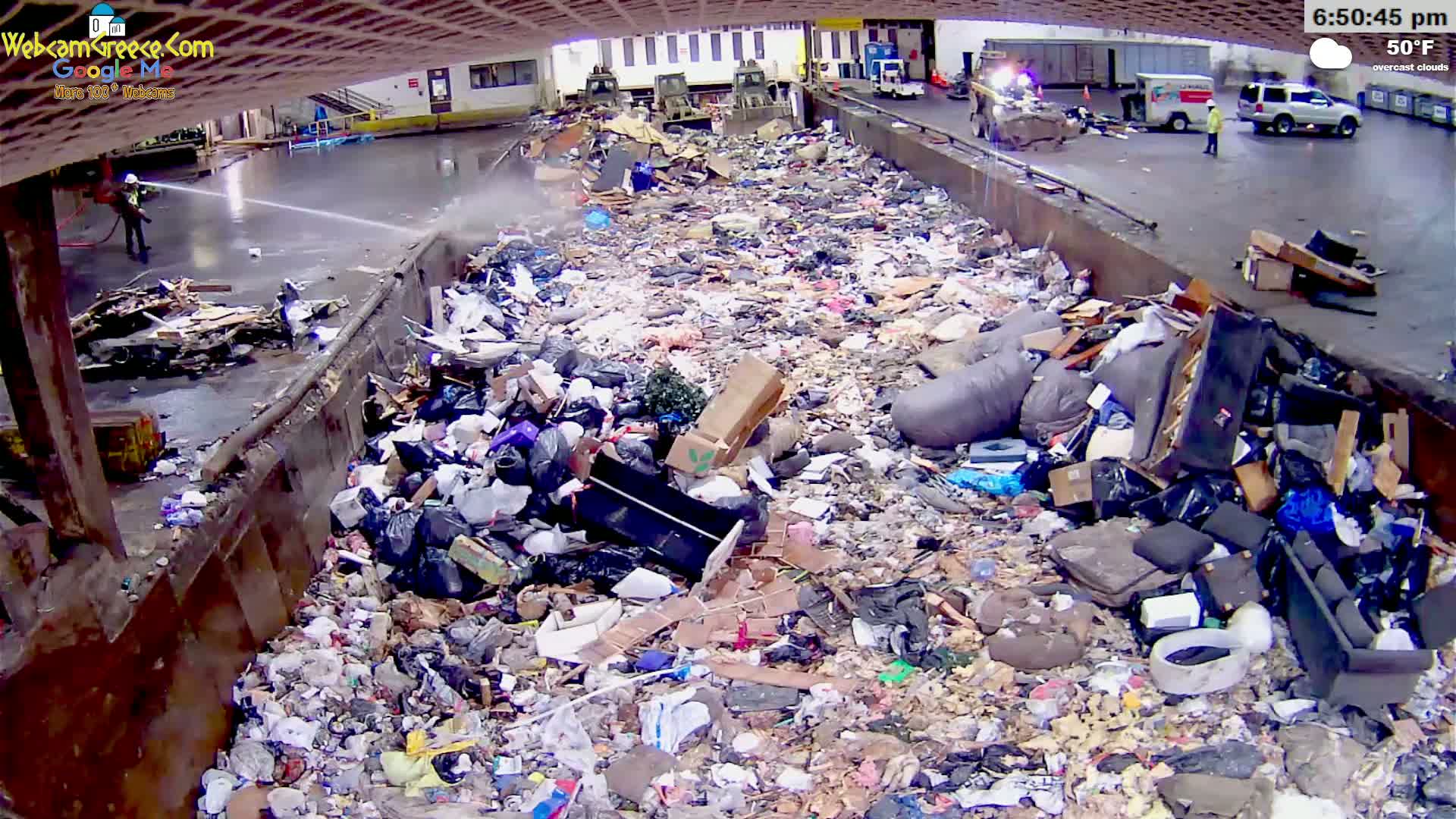 McMinville, Garbage Recycle Transfer Station Inner Live Cam- Mcminville, Oregon, USA