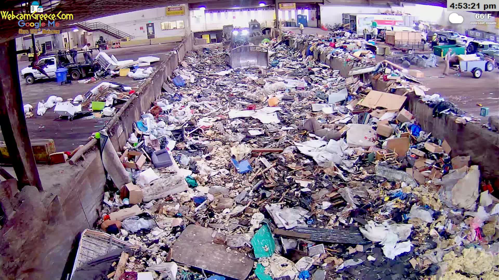 McMinville, Garbage Recycle Transfer Station Inner Live Cam- Mcminville, Oregon, USA
