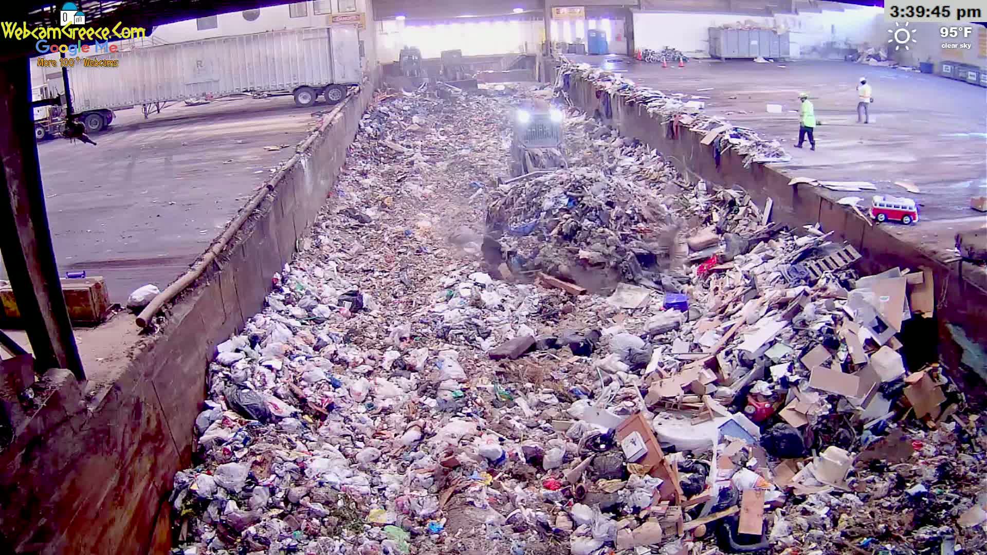 McMinville, Garbage Recycle Transfer Station Inner Live Cam- Mcminville, Oregon, USA