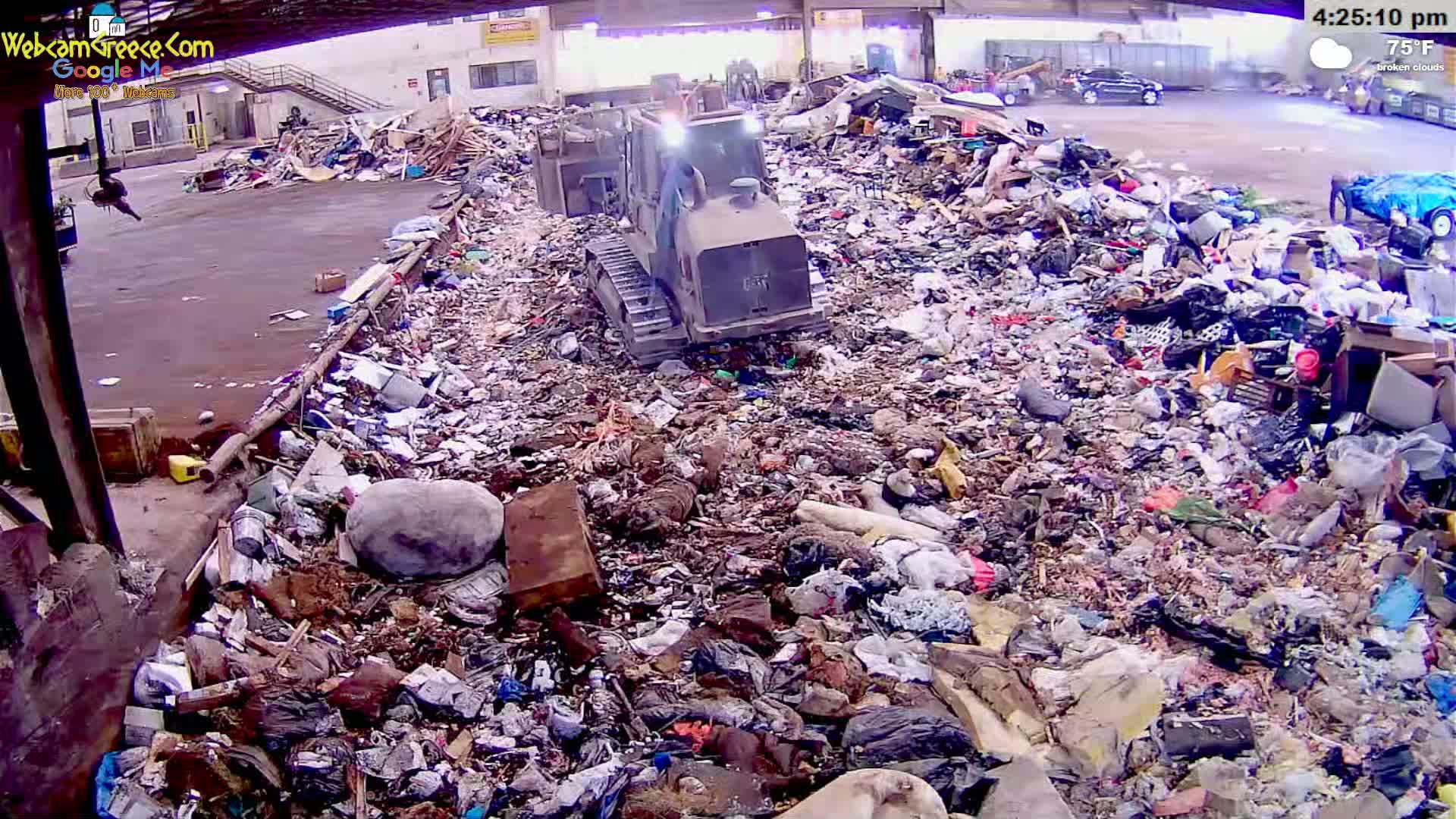 McMinville, Garbage Recycle Transfer Station Inner Live Cam- Mcminville, Oregon, USA