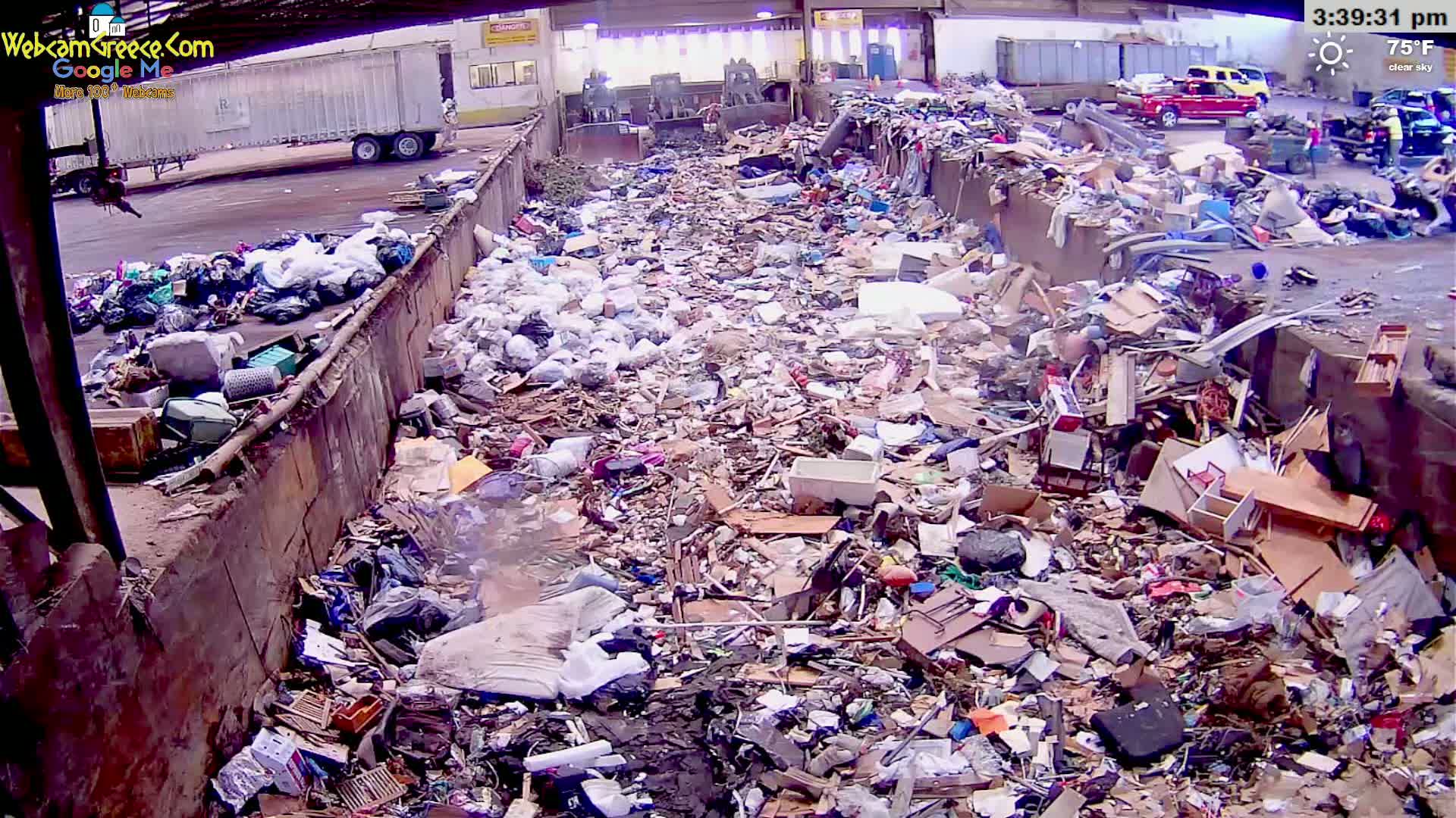 McMinville, Garbage Recycle Transfer Station Inner Live Cam- Mcminville, Oregon, USA