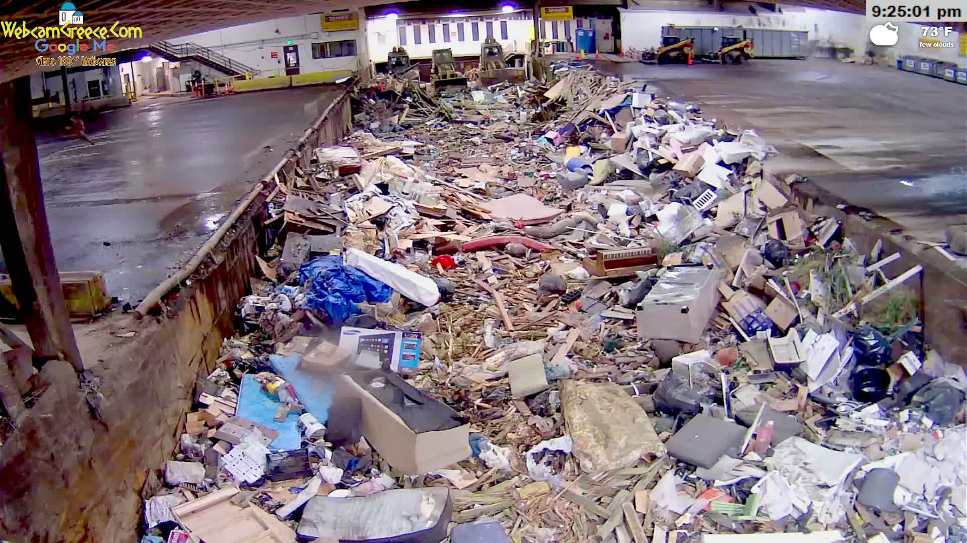 McMinville, Garbage Recycle Transfer Station Inner Live Cam- Mcminville, Oregon, USA