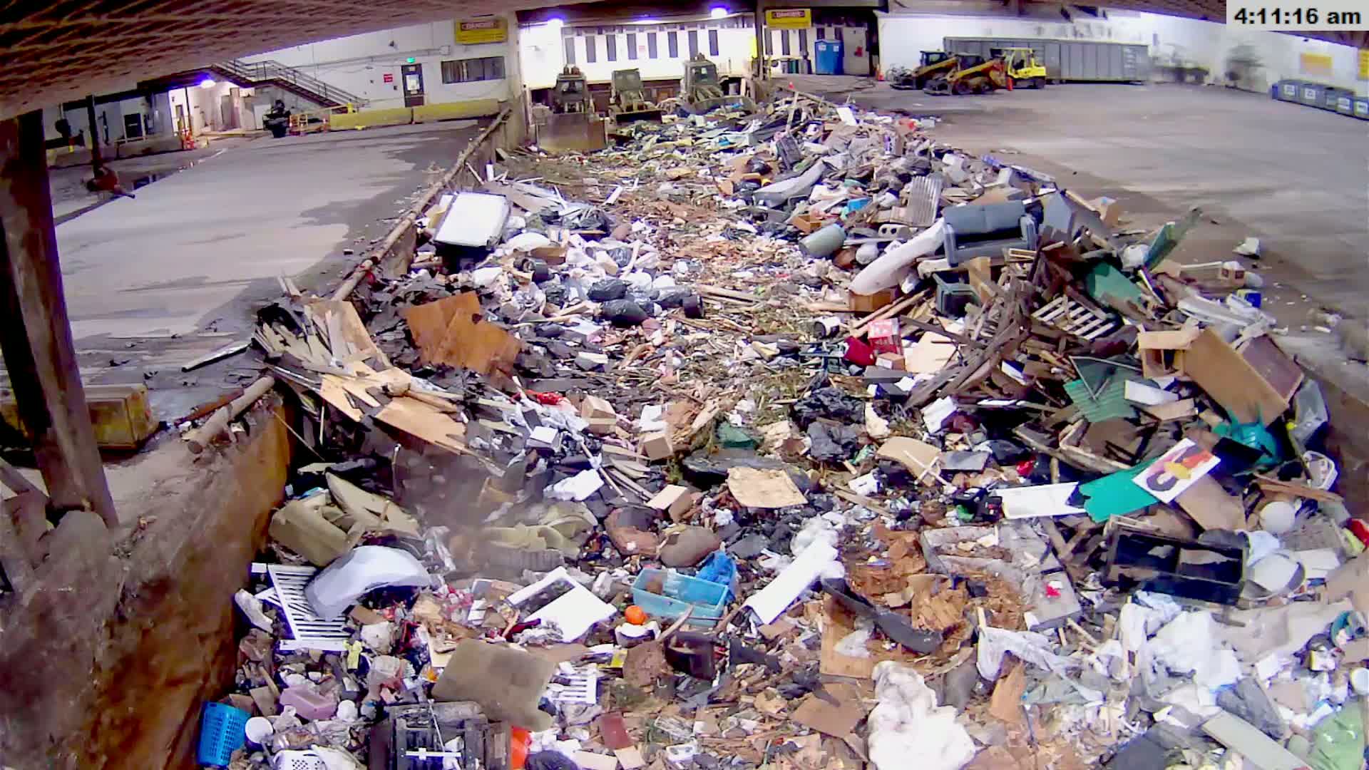McMinville, Garbage Recycle Transfer Station Inner Live Cam- Mcminville, Oregon, USA