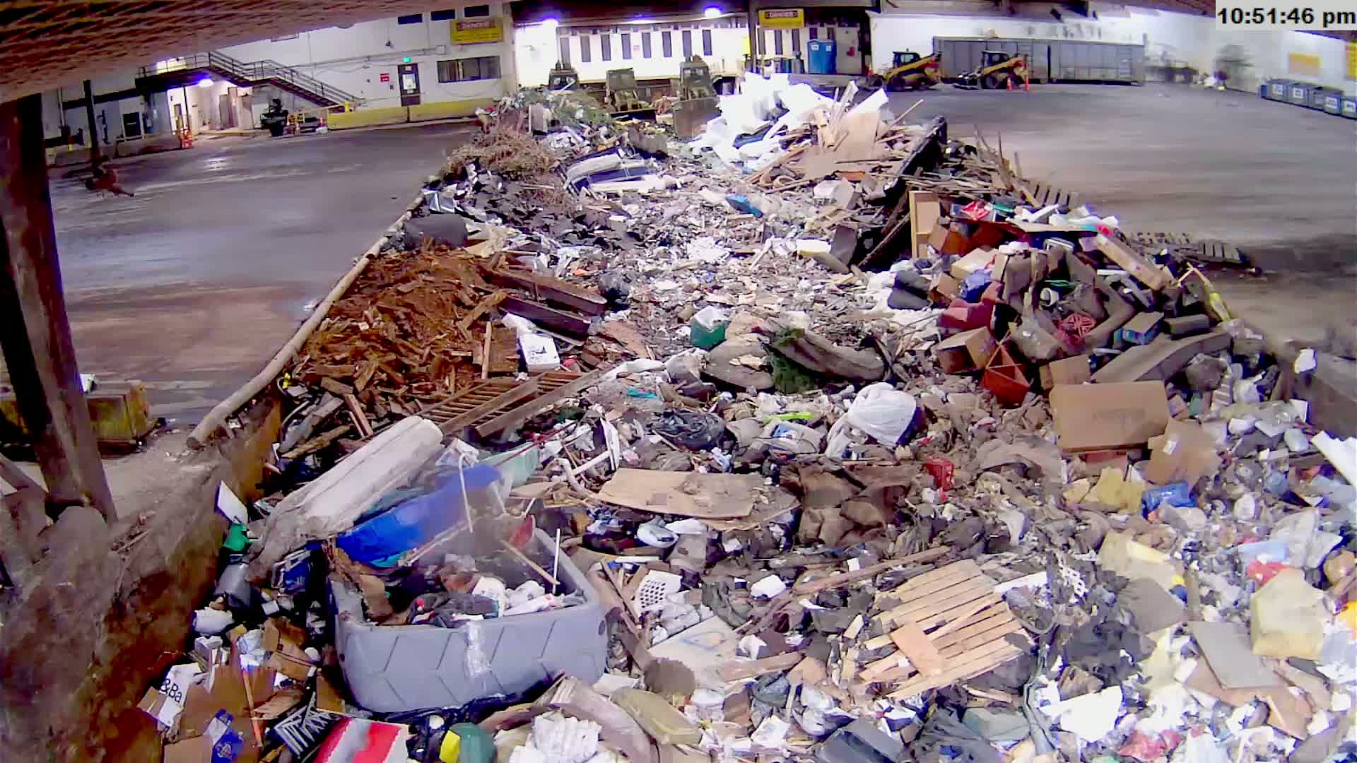 McMinville, Garbage Recycle Transfer Station Inner Live Cam- Mcminville, Oregon, USA