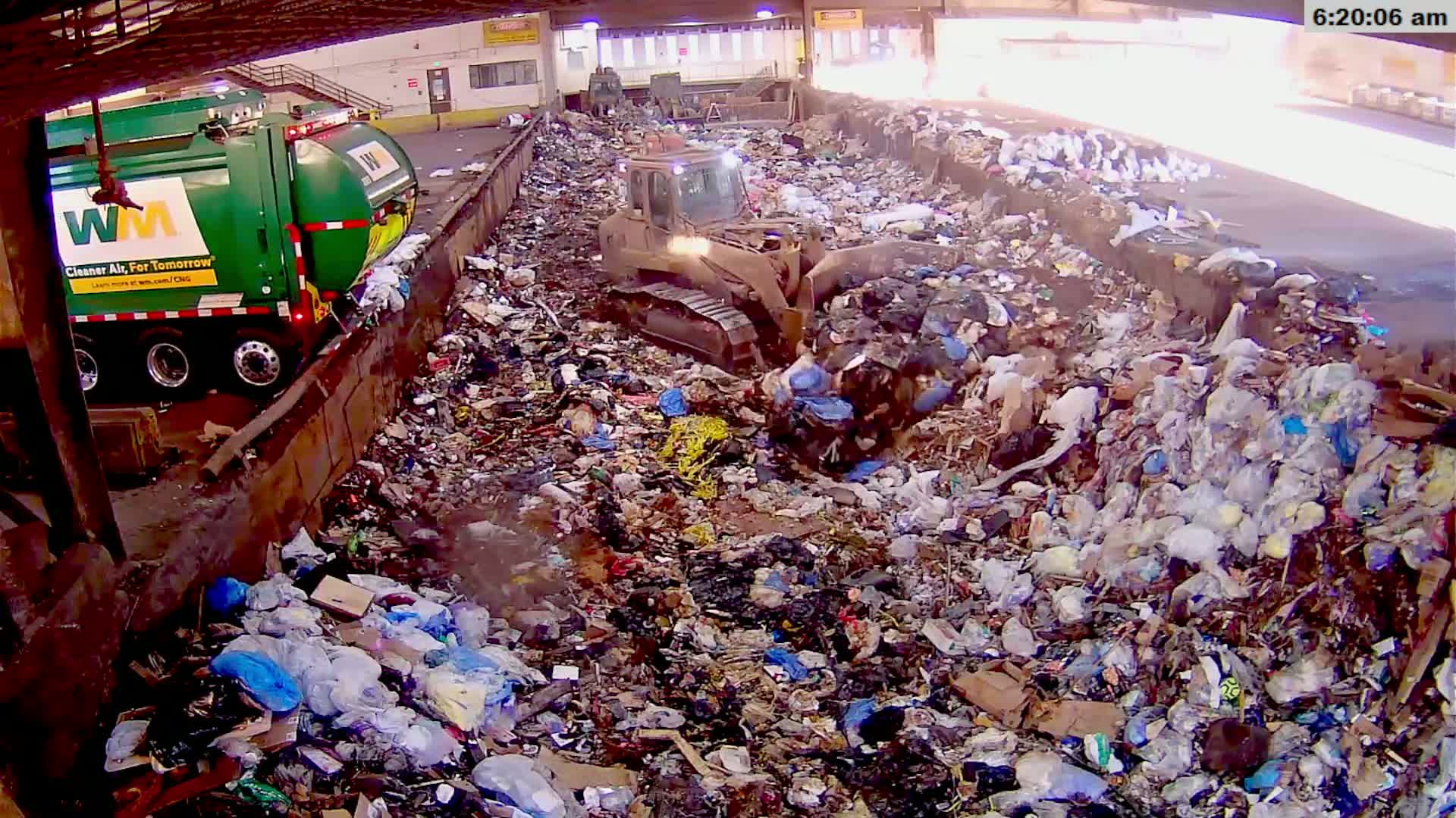 McMinville, Garbage Recycle Transfer Station Inner Live Cam- Mcminville, Oregon, USA
