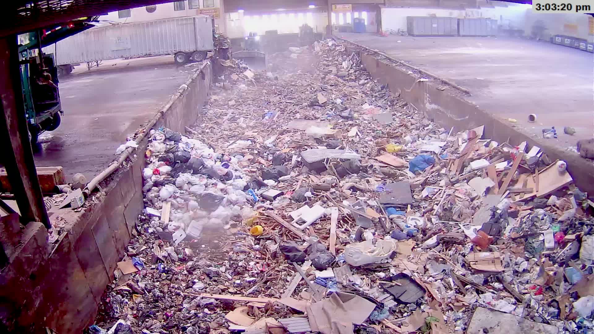 McMinville, Garbage Recycle Transfer Station Inner Live Cam- Mcminville, Oregon, USA