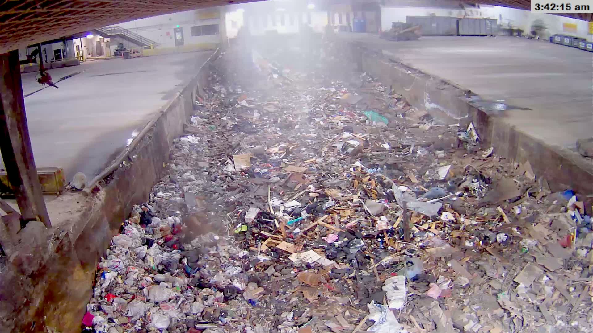 McMinville, Garbage Recycle Transfer Station Inner Live Cam- Mcminville, Oregon, USA