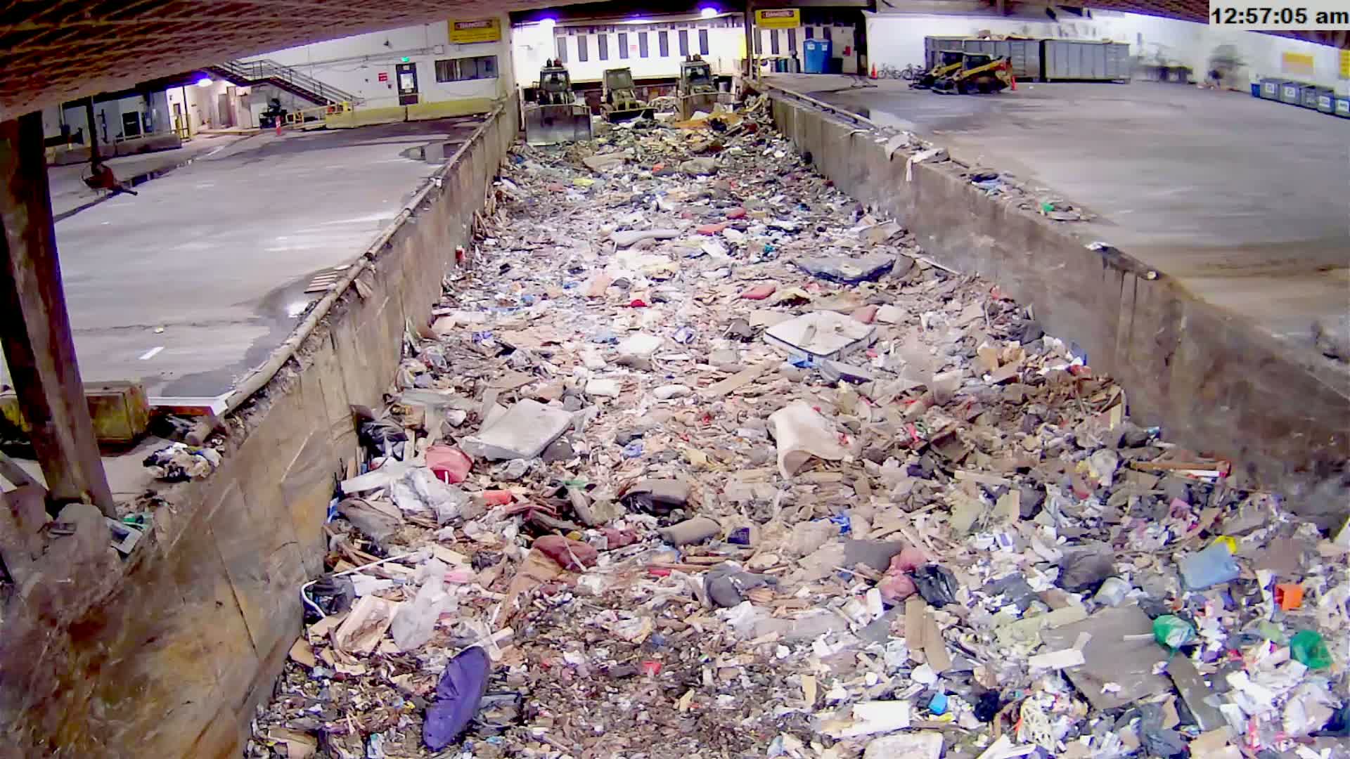 McMinville, Garbage Recycle Transfer Station Inner Live Cam- Mcminville, Oregon, USA