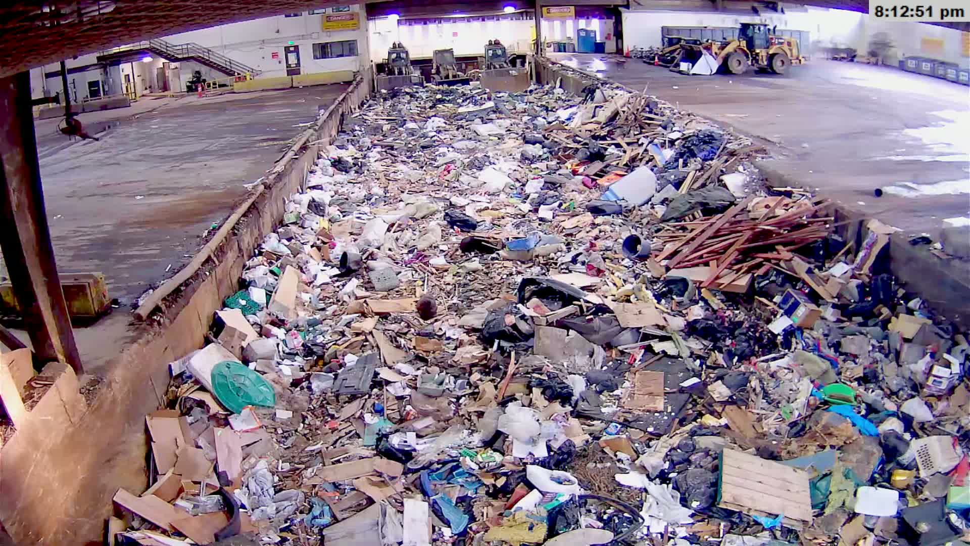 McMinville, Garbage Recycle Transfer Station Inner Live Cam- Mcminville, Oregon, USA