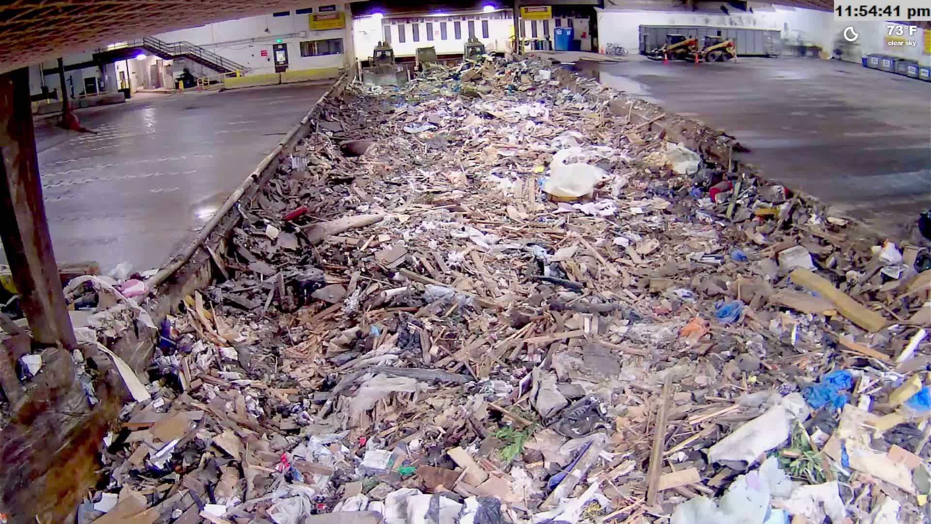 McMinville, Garbage Recycle Transfer Station Inner Live Cam- Mcminville, Oregon, USA