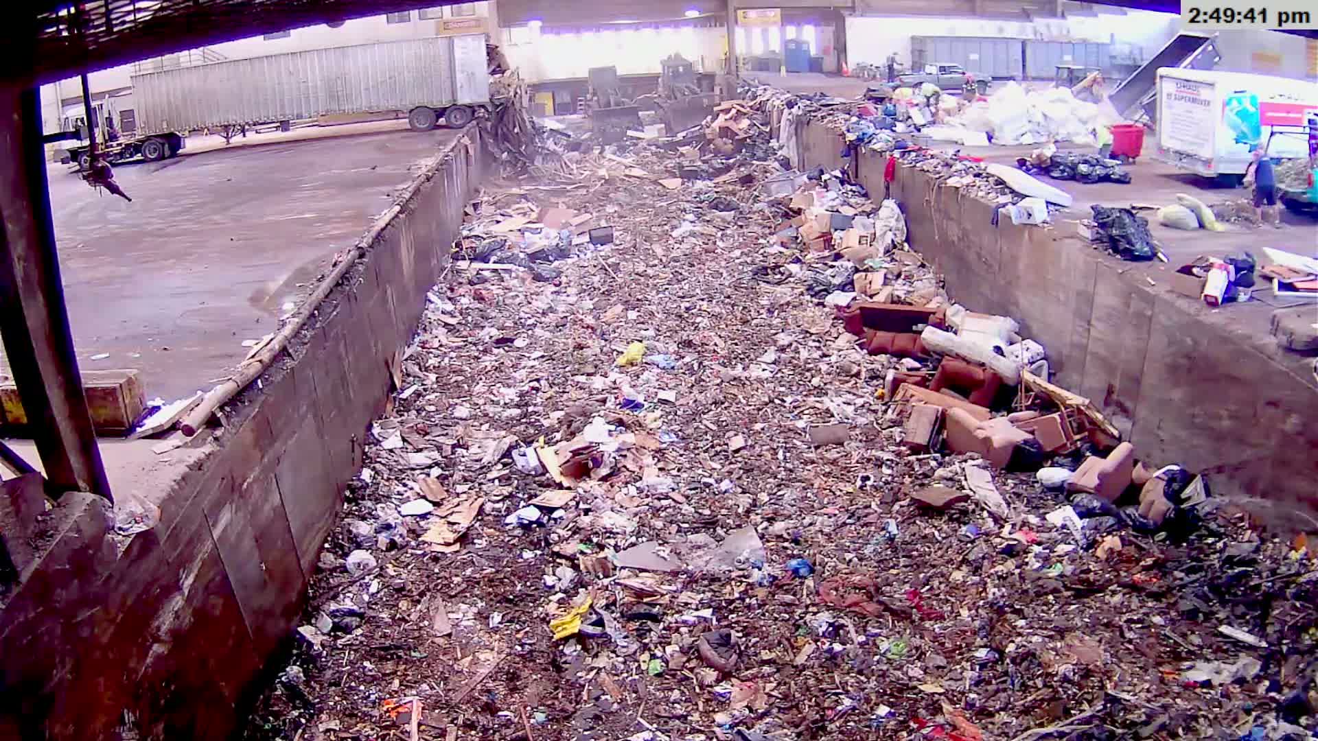 McMinville, Garbage Recycle Transfer Station Inner Live Cam- Mcminville, Oregon, USA