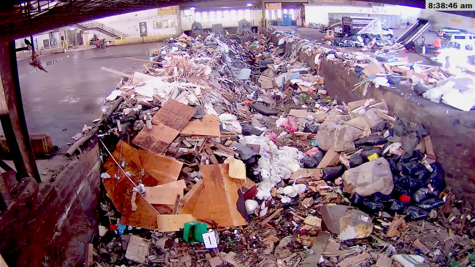 McMinville, Garbage Recycle Transfer Station Inner Live Cam- Mcminville, Oregon, USA