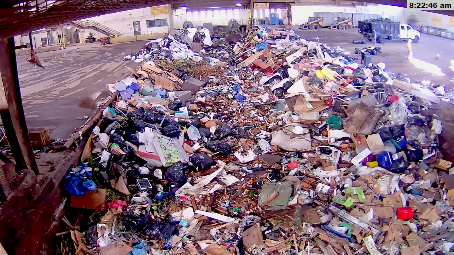 McMinville, Garbage Recycle Transfer Station Inner Live Cam- Mcminville, Oregon, USA