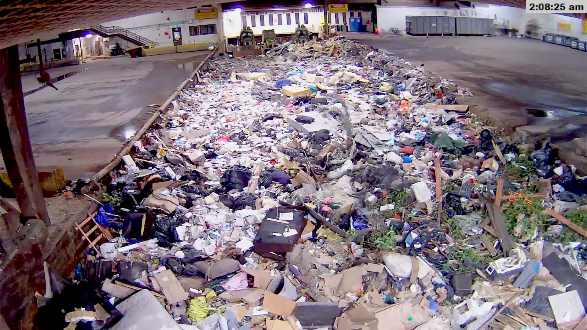 McMinville, Garbage Recycle Transfer Station Inner Live Cam- Mcminville, Oregon, USA
