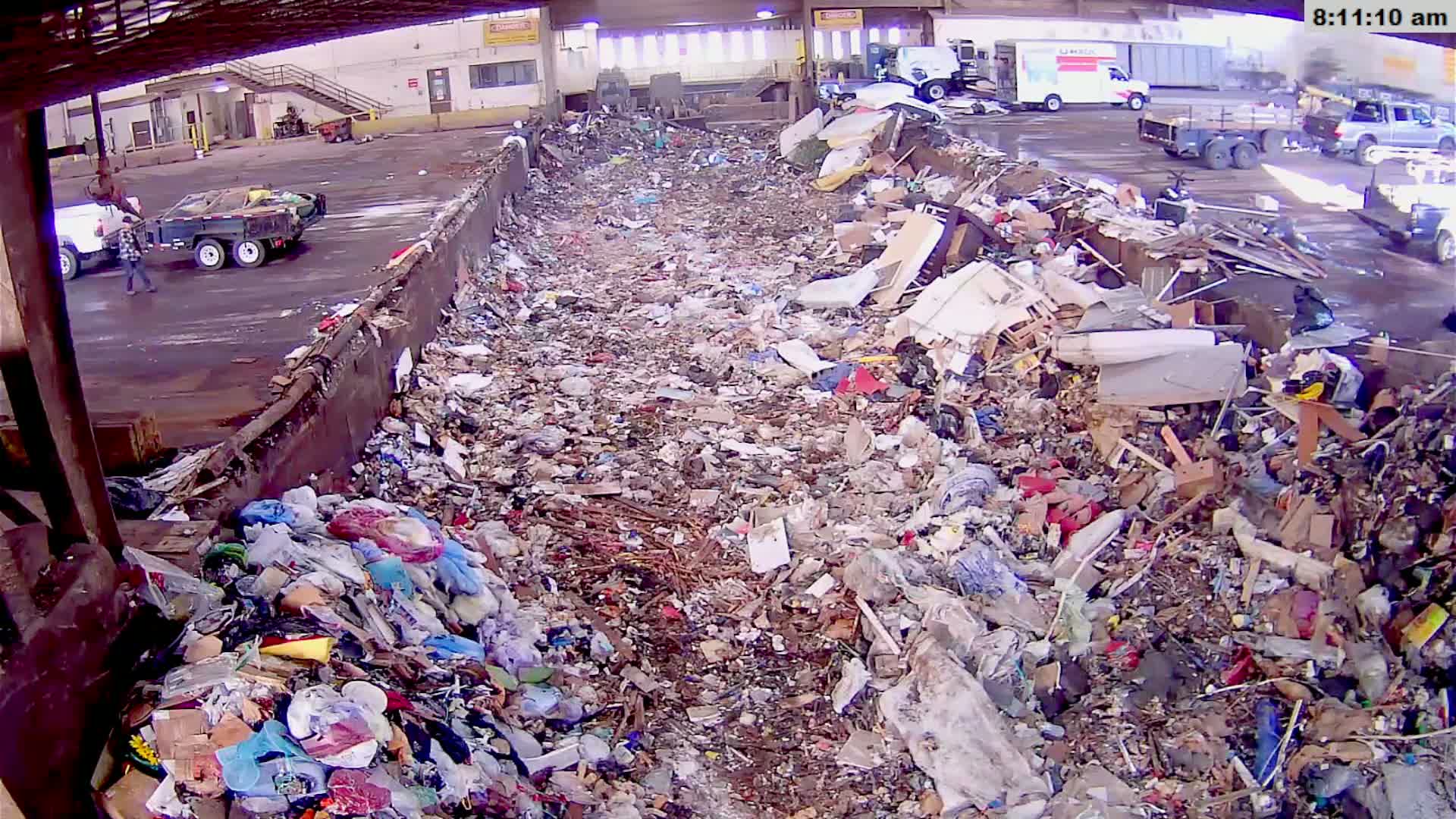 McMinville, Garbage Recycle Transfer Station Inner Live Cam- Mcminville, Oregon, USA