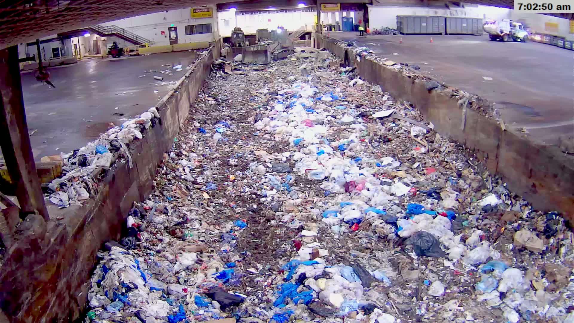 McMinville, Garbage Recycle Transfer Station Inner Live Cam- Mcminville, Oregon, USA