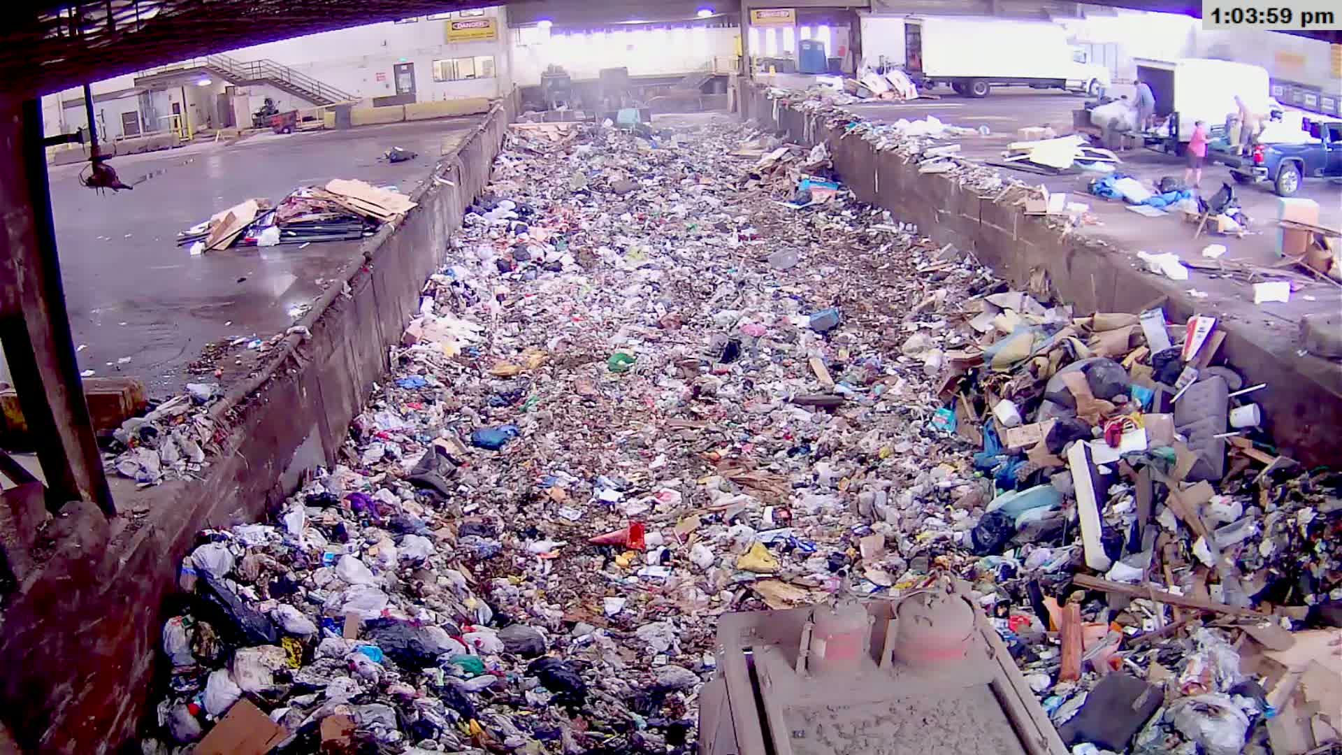 McMinville, Garbage Recycle Transfer Station Inner Live Cam- Mcminville, Oregon, USA