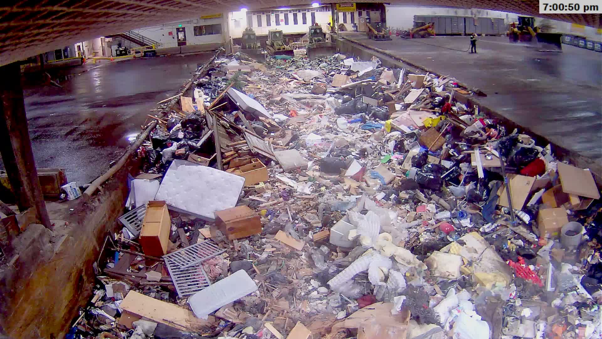 McMinville, Garbage Recycle Transfer Station Inner Live Cam- Mcminville, Oregon, USA